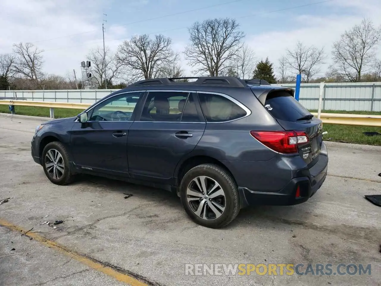 2 Photograph of a damaged car 4S4BSAJC2K3258034 SUBARU OUTBACK 2019