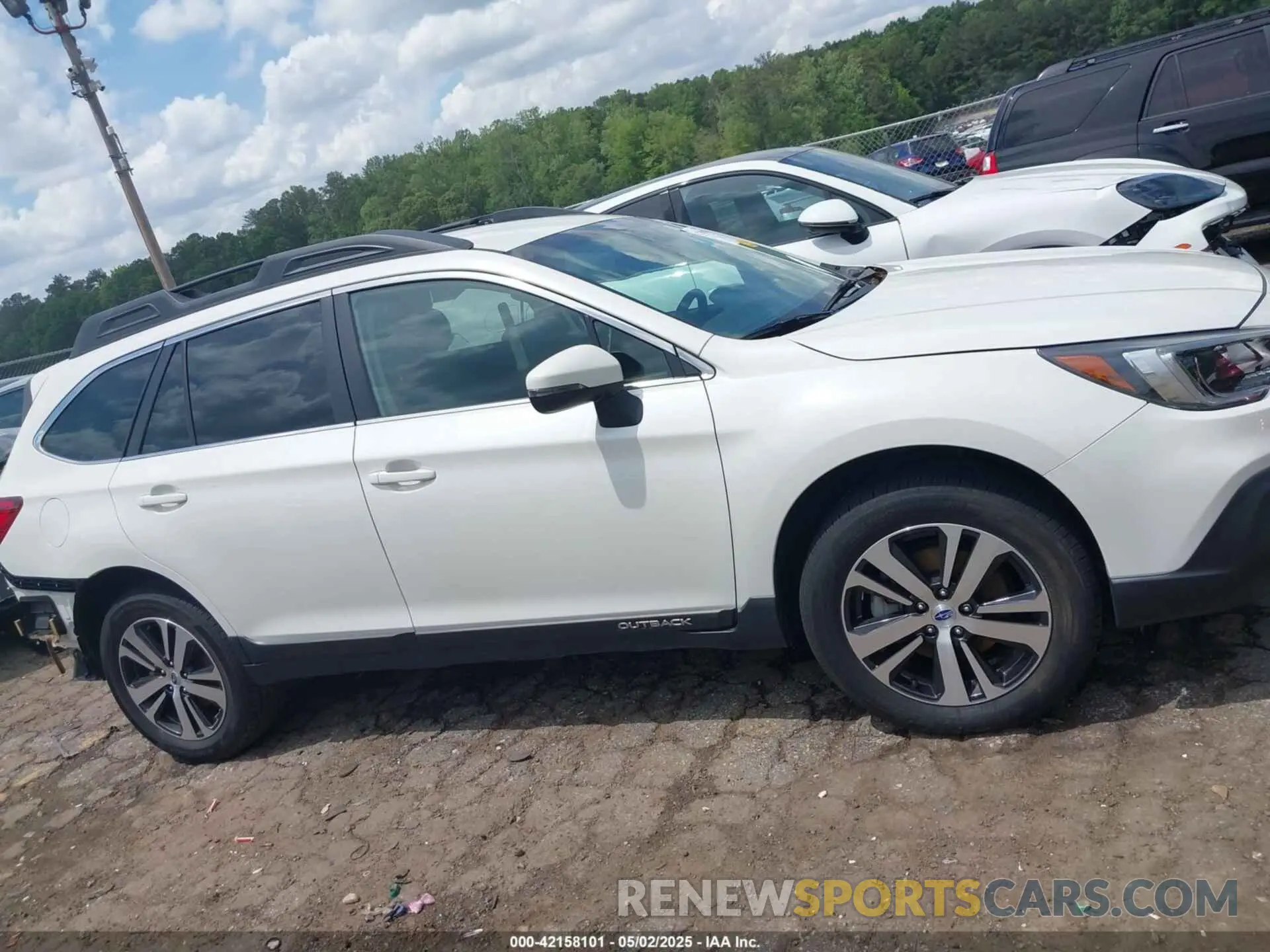 13 Photograph of a damaged car 4S4BSAJC7K3248468 SUBARU OUTBACK 2019