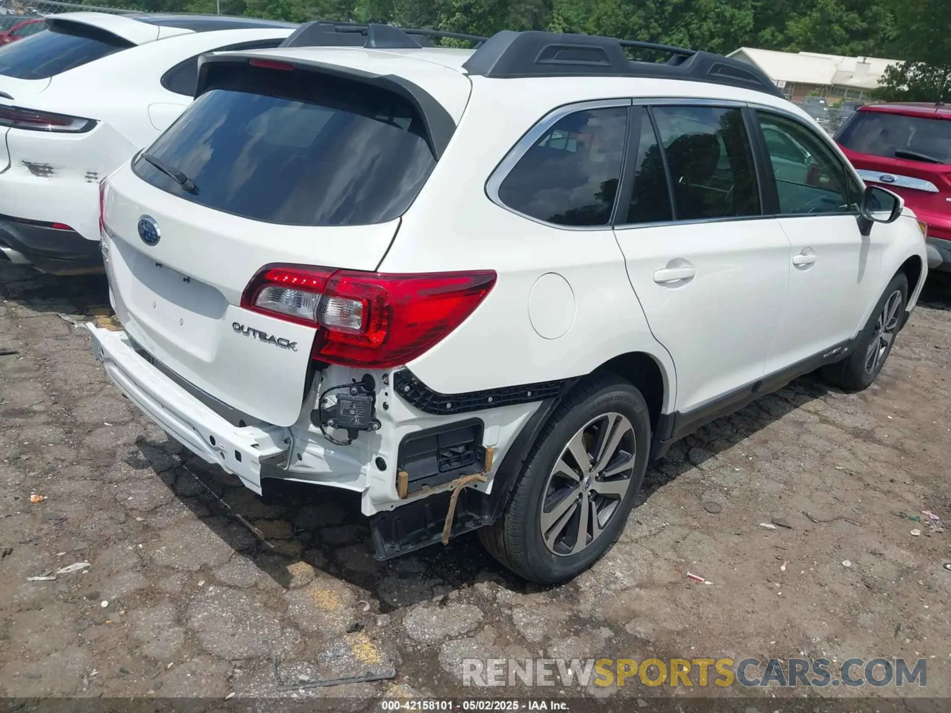 4 Photograph of a damaged car 4S4BSAJC7K3248468 SUBARU OUTBACK 2019