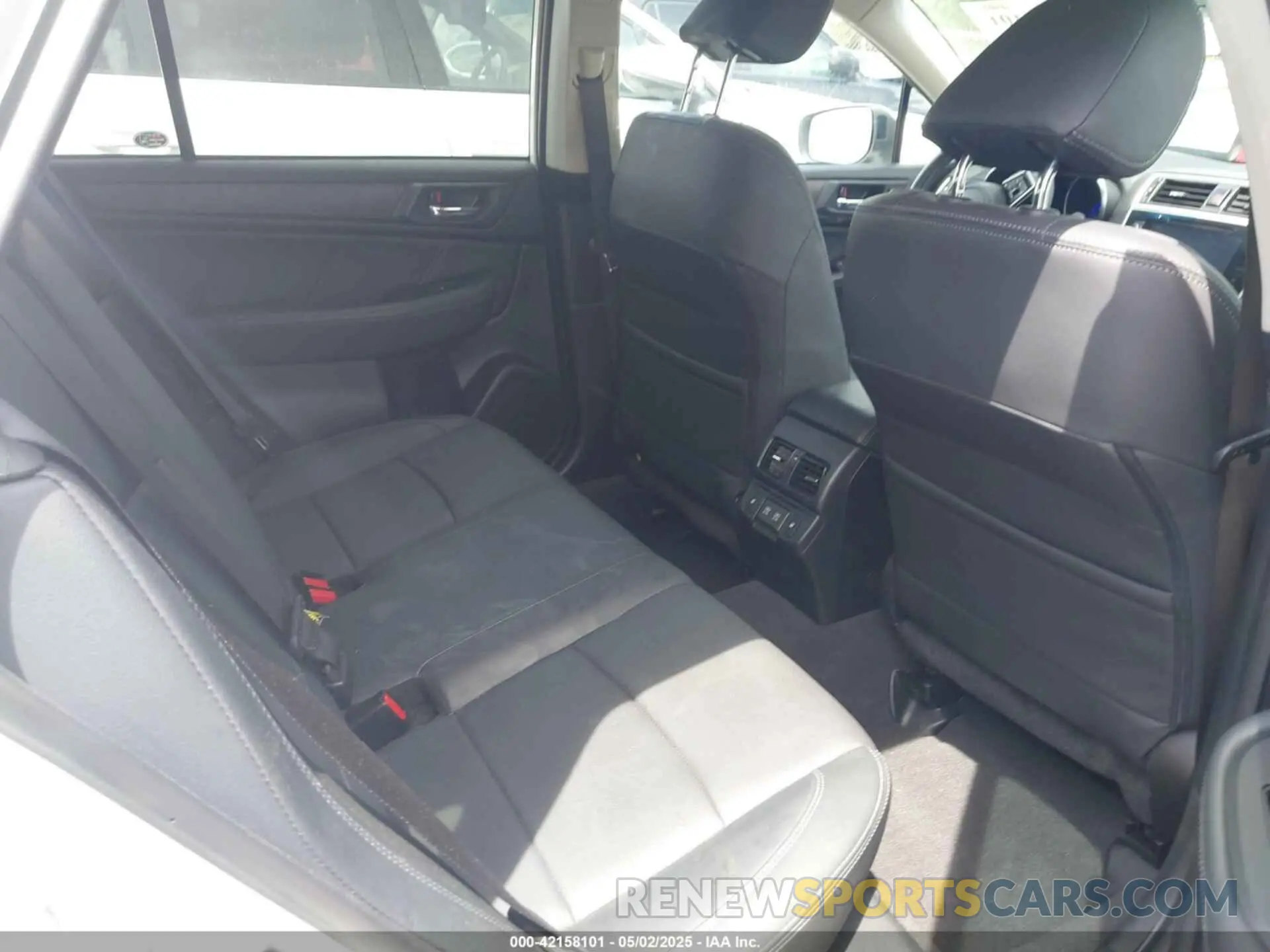 8 Photograph of a damaged car 4S4BSAJC7K3248468 SUBARU OUTBACK 2019