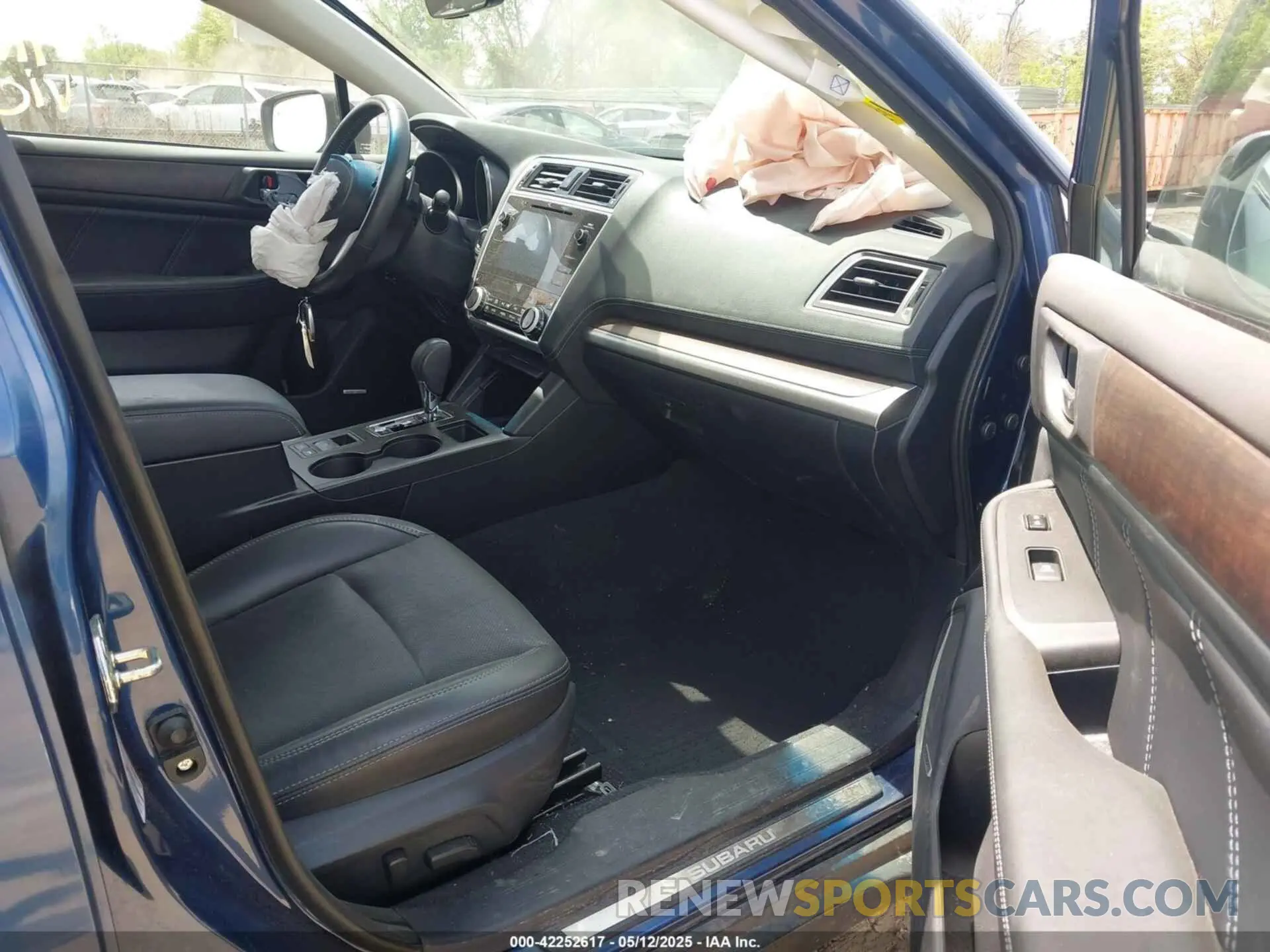 5 Photograph of a damaged car 4S4BSANC4K3260913 SUBARU OUTBACK 2019