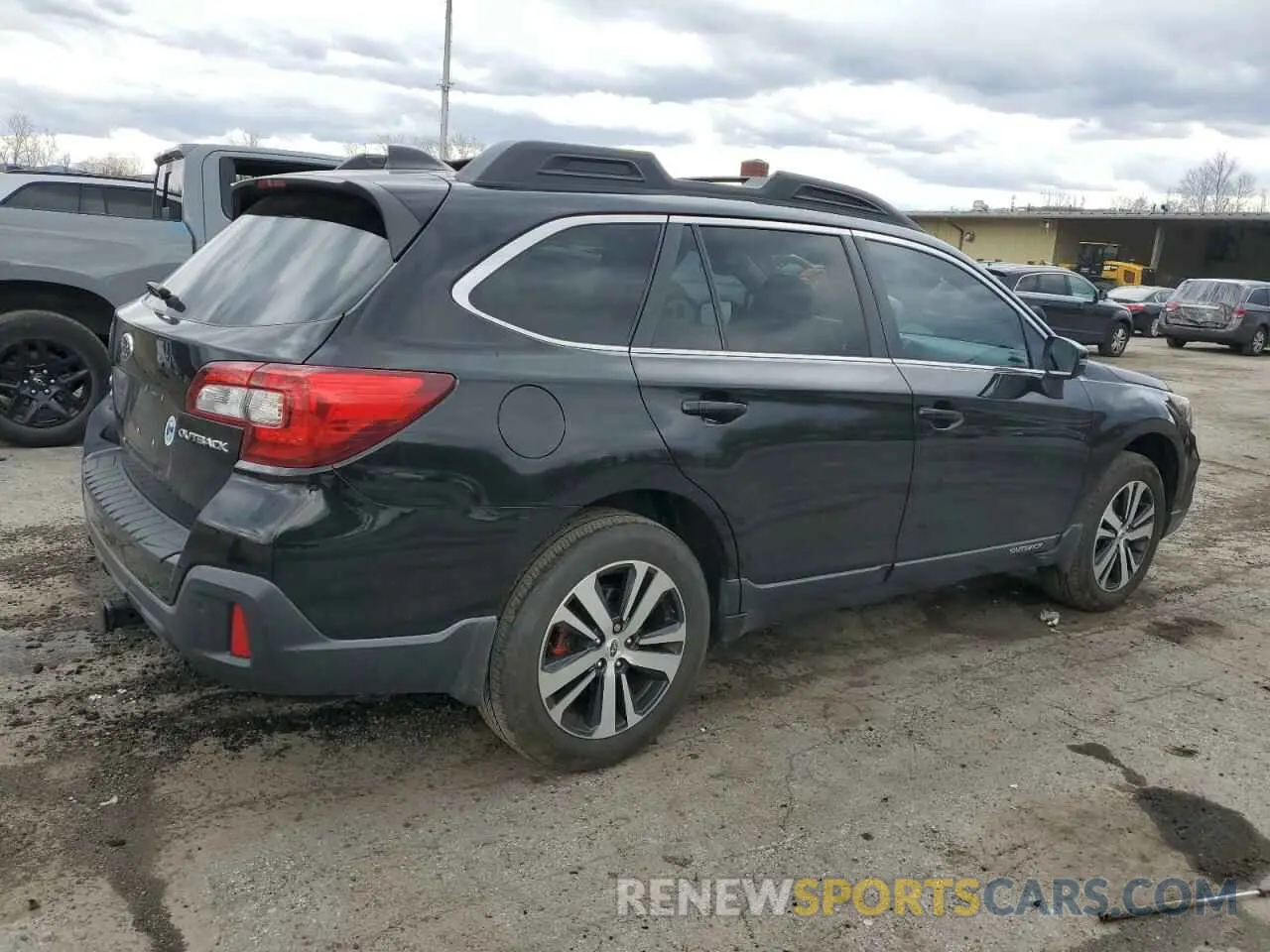 3 Photograph of a damaged car 4S4BSANC5K3223918 SUBARU OUTBACK 2019
