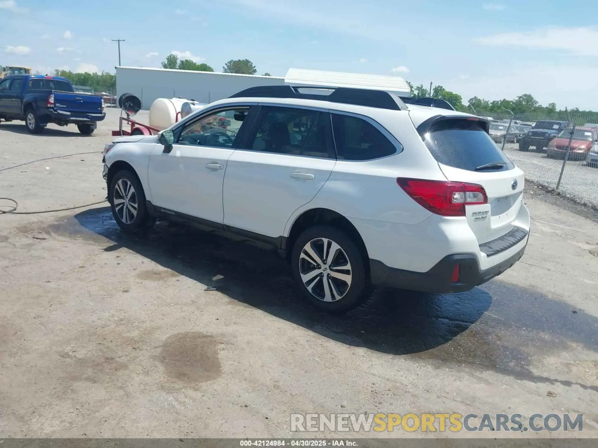 3 Photograph of a damaged car 4S4BSANC7K3335653 SUBARU OUTBACK 2019