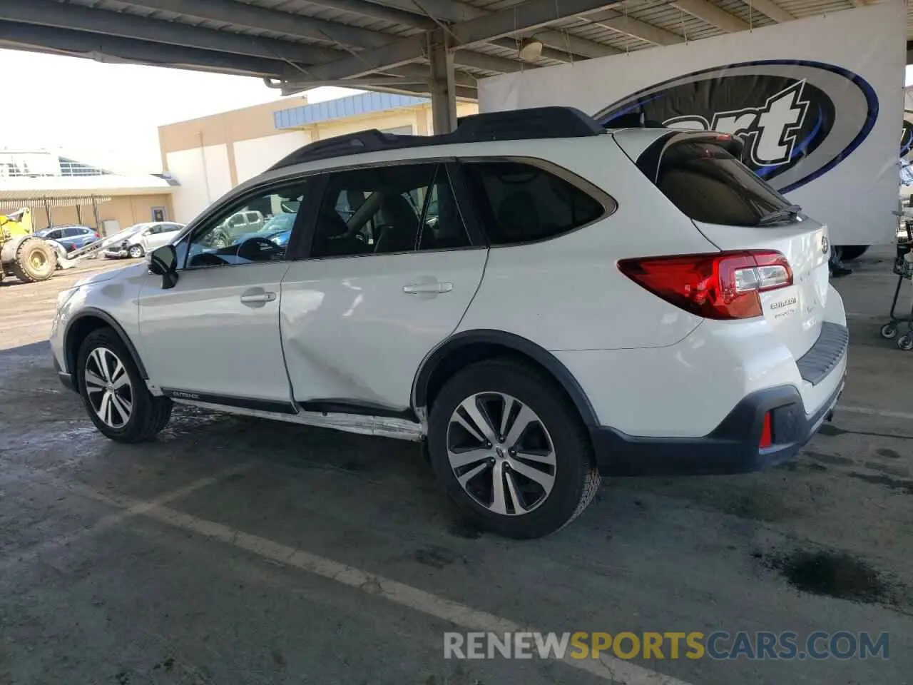 2 Photograph of a damaged car 4S4BSANC7K3381676 SUBARU OUTBACK 2019