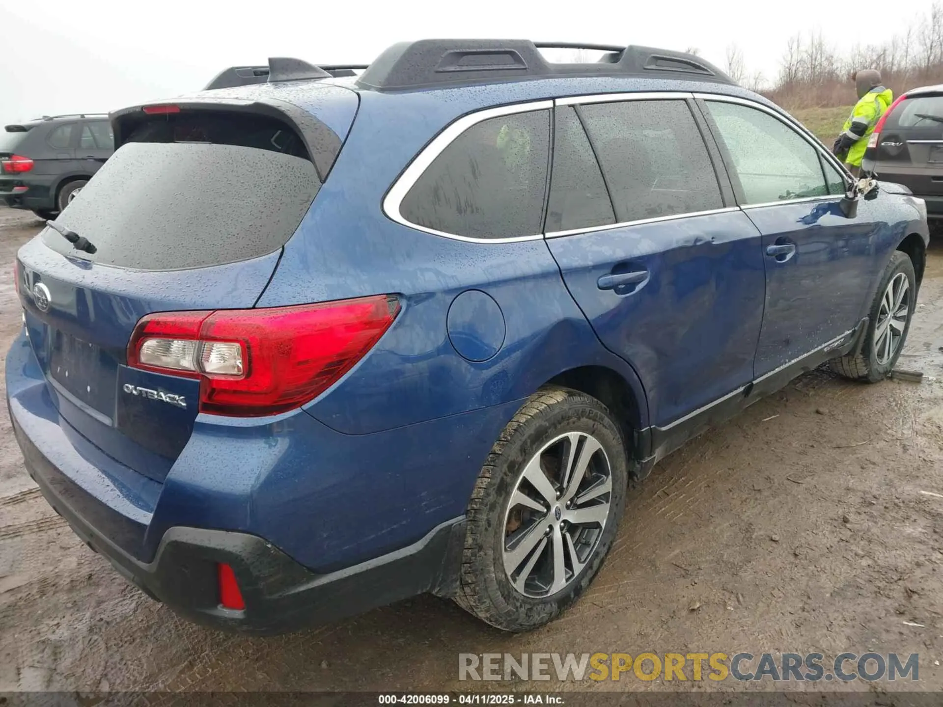 4 Photograph of a damaged car 4S4BSANC8K3293333 SUBARU OUTBACK 2019