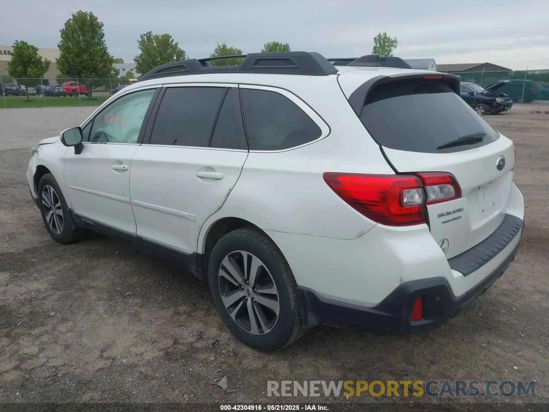 3 Фотография поврежденного автомобиля 4S4BSANC9K3342474 SUBARU OUTBACK 2019