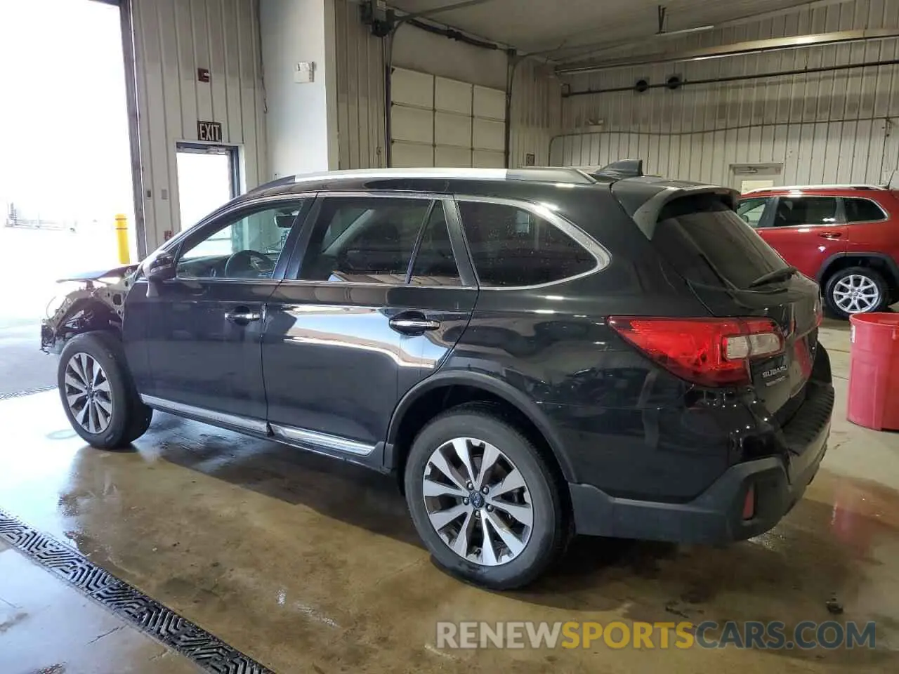 2 Photograph of a damaged car 4S4BSATC3K3329528 SUBARU OUTBACK 2019