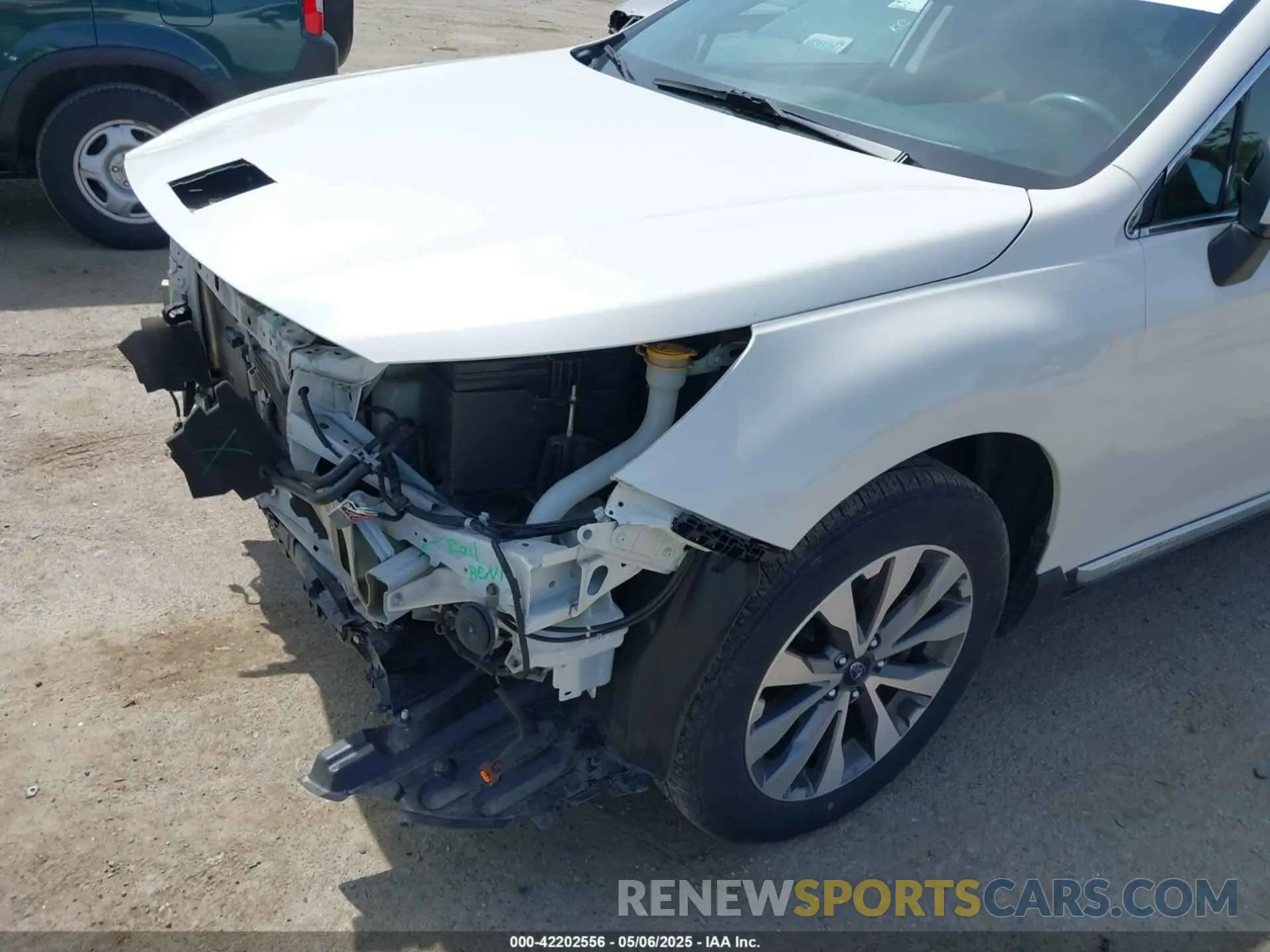 18 Фотография поврежденного автомобиля 4S4BSETC0K3261051 SUBARU OUTBACK 2019