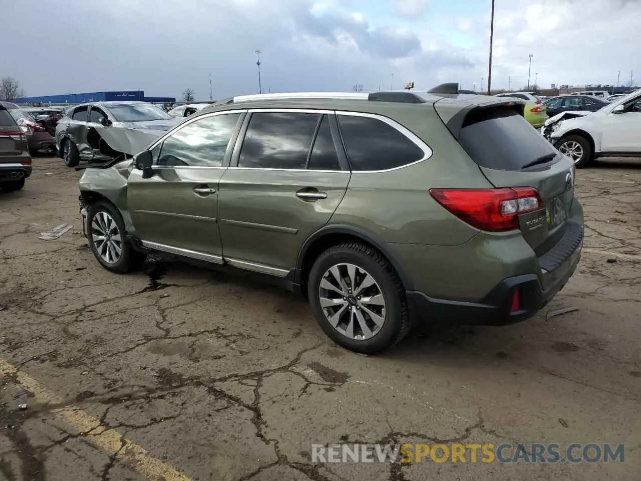 2 Photograph of a damaged car 4S4BSETC4K3295686 SUBARU OUTBACK 2019