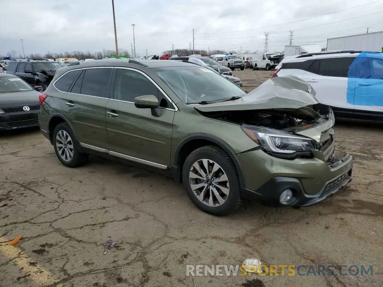 4 Photograph of a damaged car 4S4BSETC4K3295686 SUBARU OUTBACK 2019