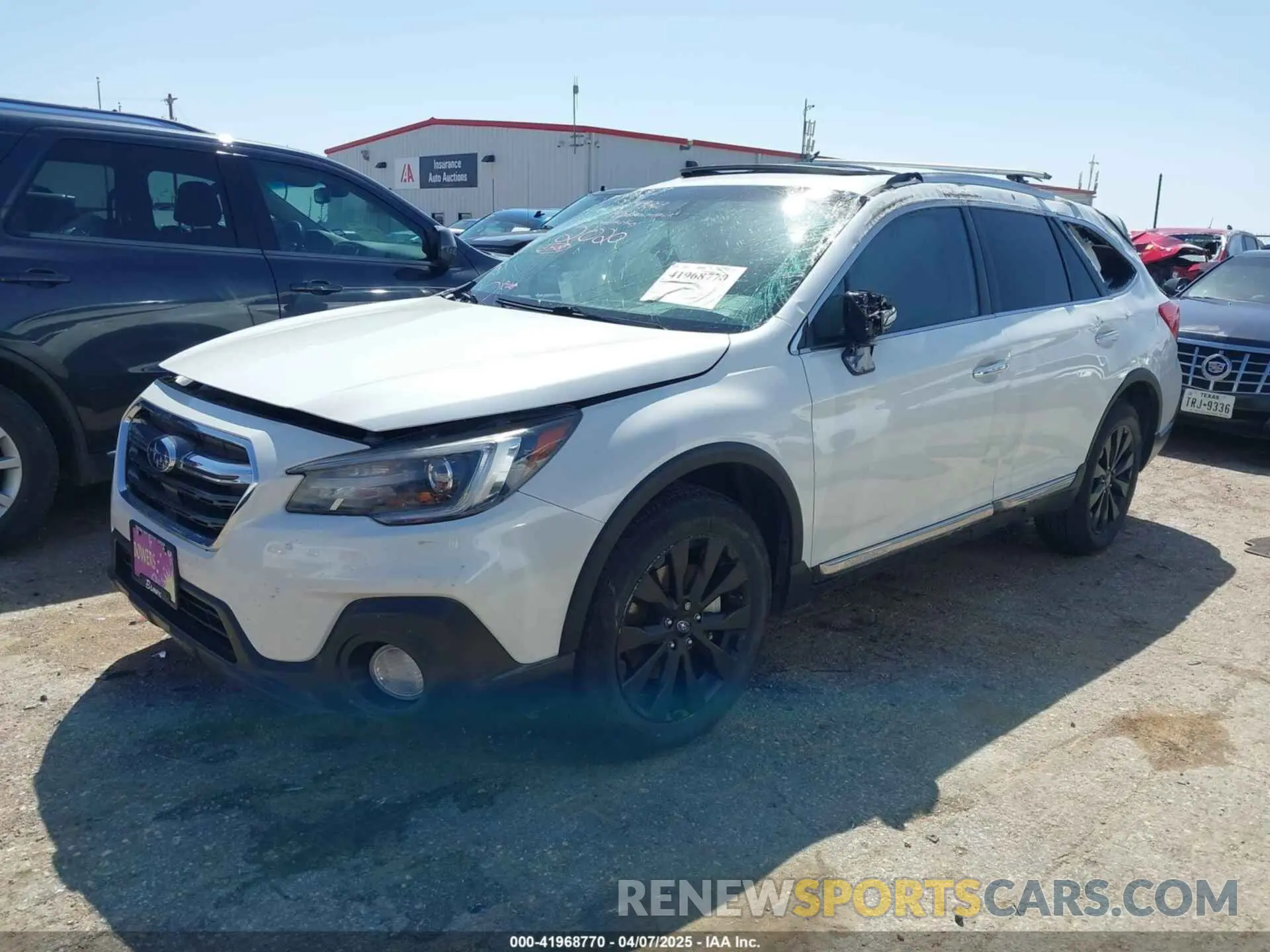 2 Photograph of a damaged car 4S4BSETC9K3302020 SUBARU OUTBACK 2019
