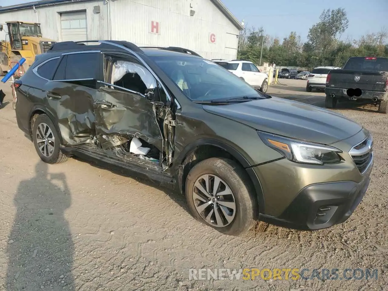 4 Photograph of a damaged car 4S4BTACC1L3168479 SUBARU OUTBACK 2020