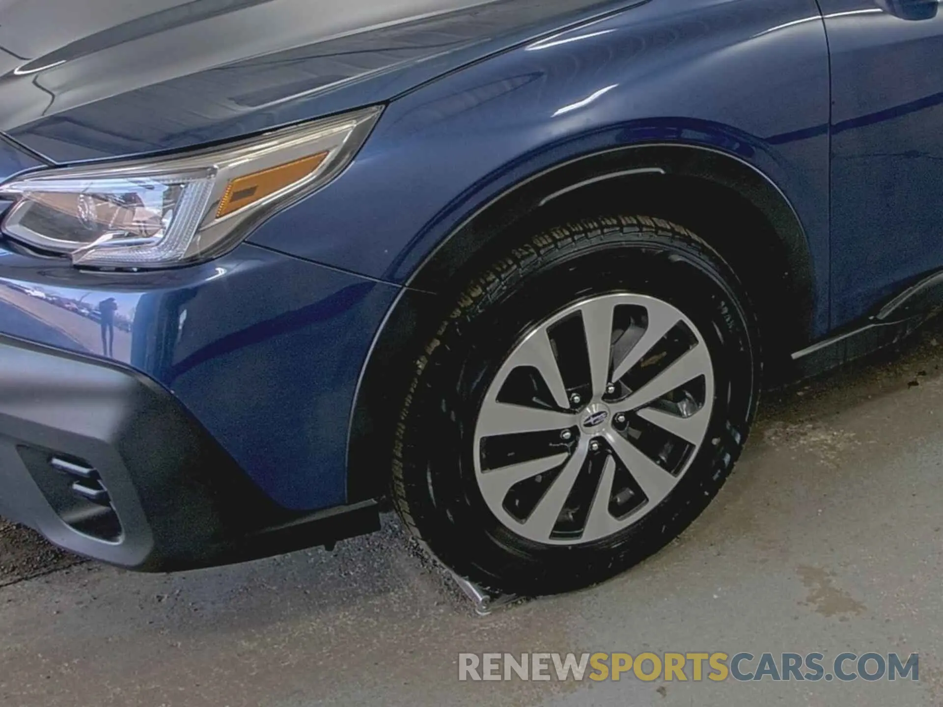 31 Photograph of a damaged car 4S4BTACCXL3219056 SUBARU OUTBACK 2020