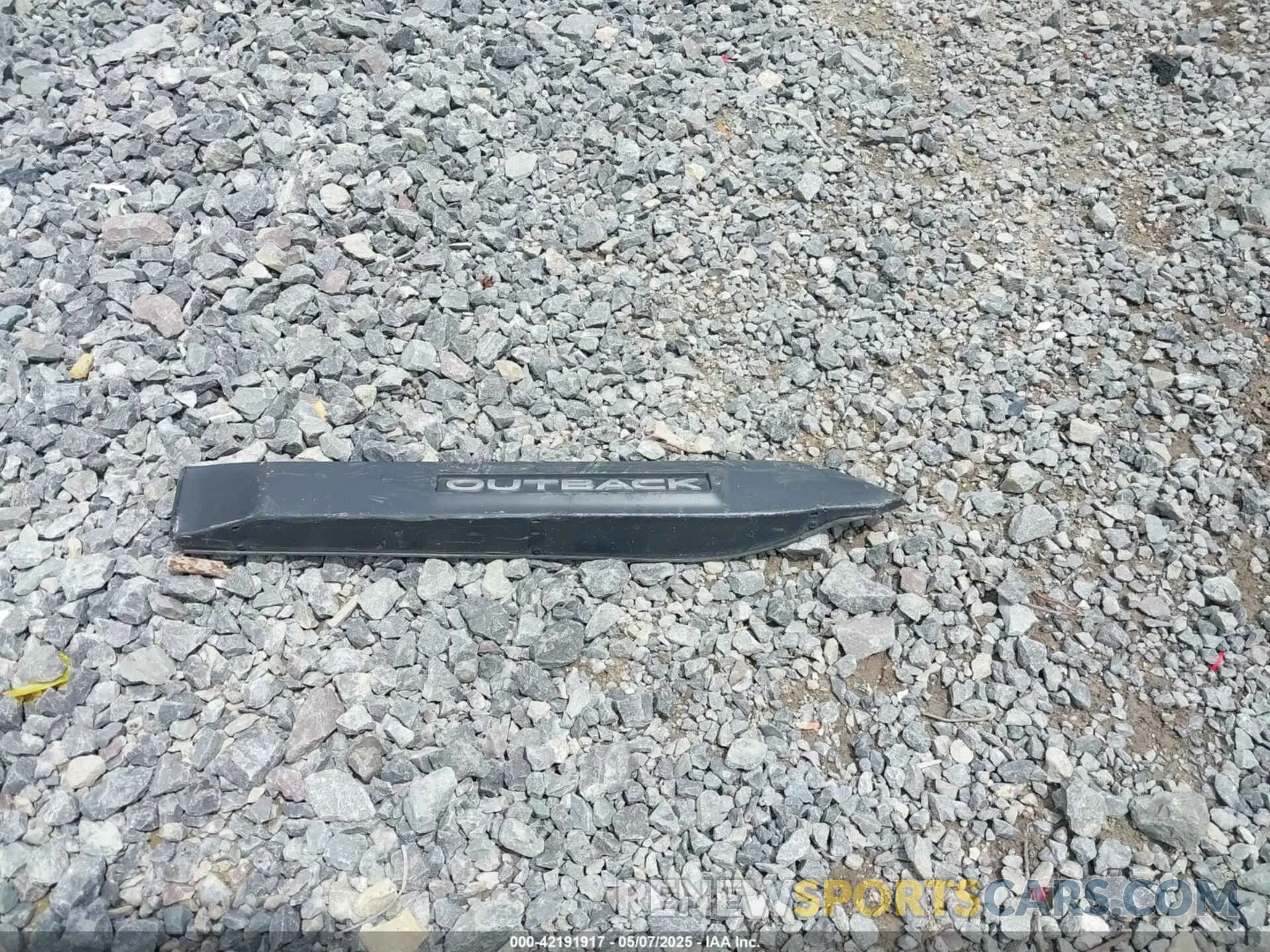 12 Photograph of a damaged car 4S4BTAEC3L3230073 SUBARU OUTBACK 2020