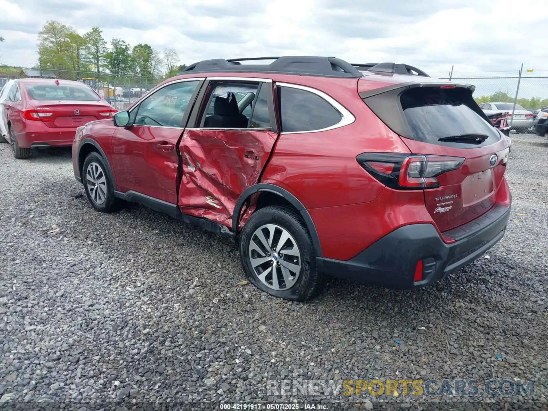 3 Photograph of a damaged car 4S4BTAEC3L3230073 SUBARU OUTBACK 2020