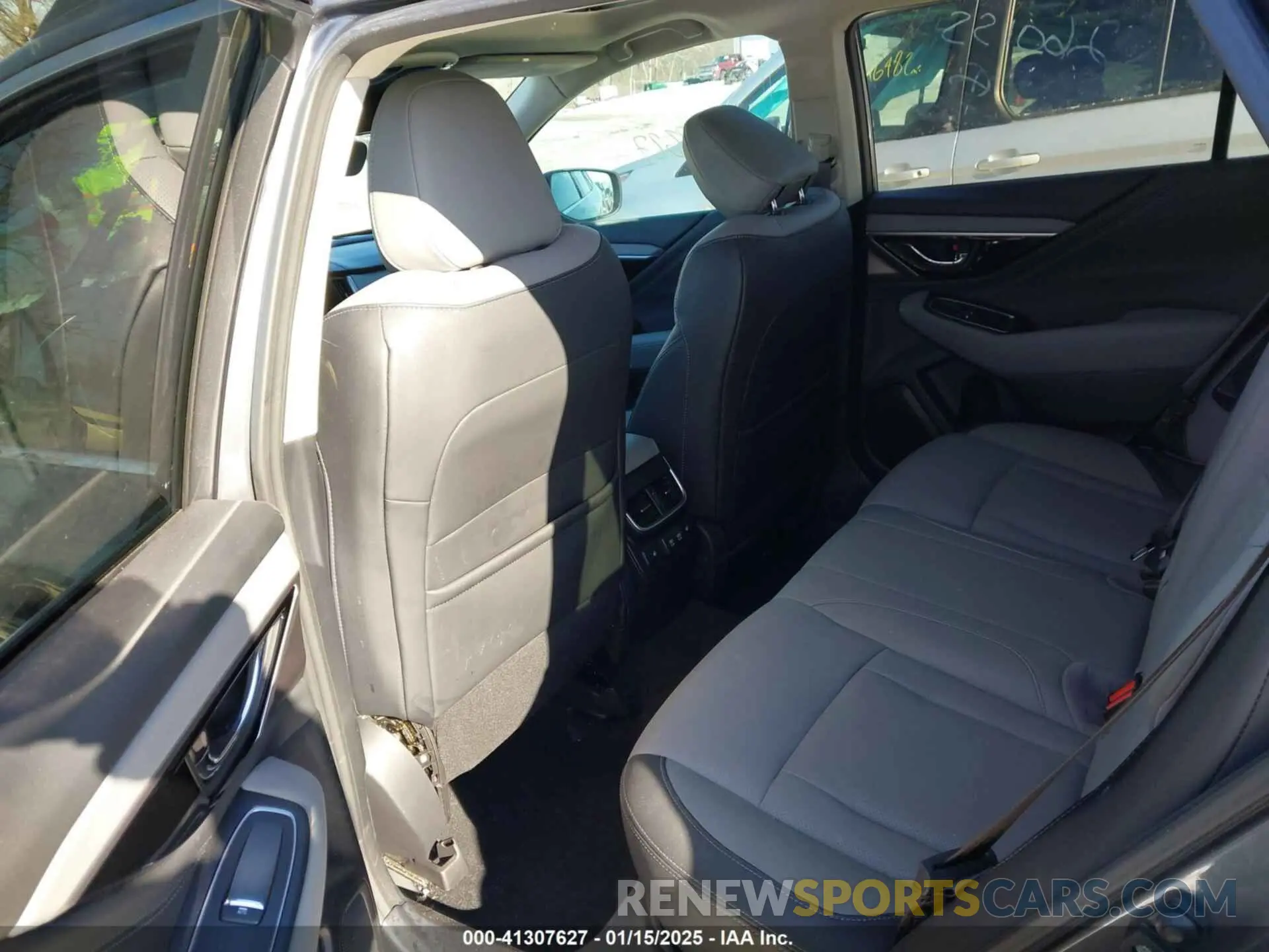 8 Photograph of a damaged car 4S4BTANC1L3260155 SUBARU OUTBACK 2020