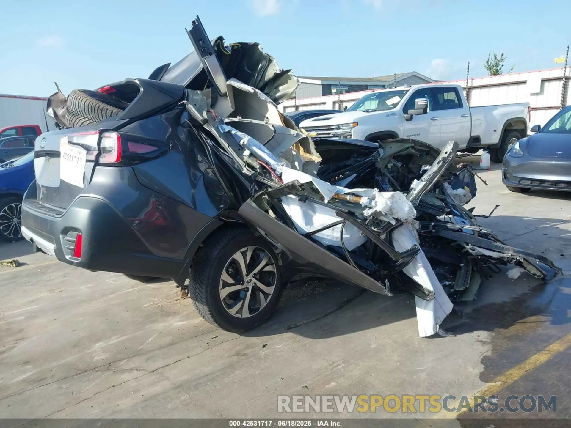 4 Photograph of a damaged car 4S4BTAPC7L3128045 SUBARU OUTBACK 2020