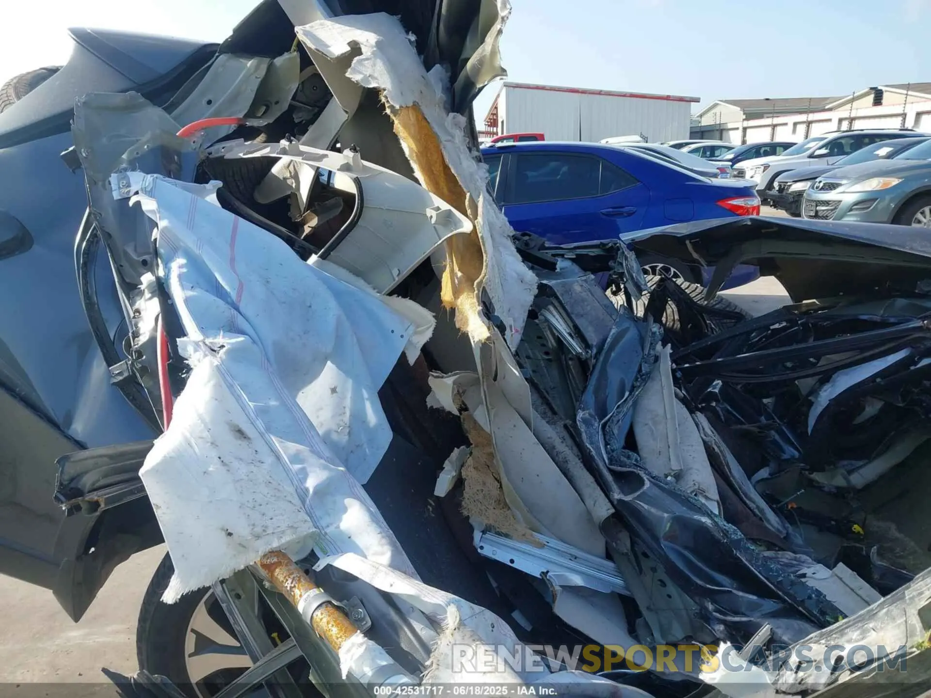 8 Photograph of a damaged car 4S4BTAPC7L3128045 SUBARU OUTBACK 2020
