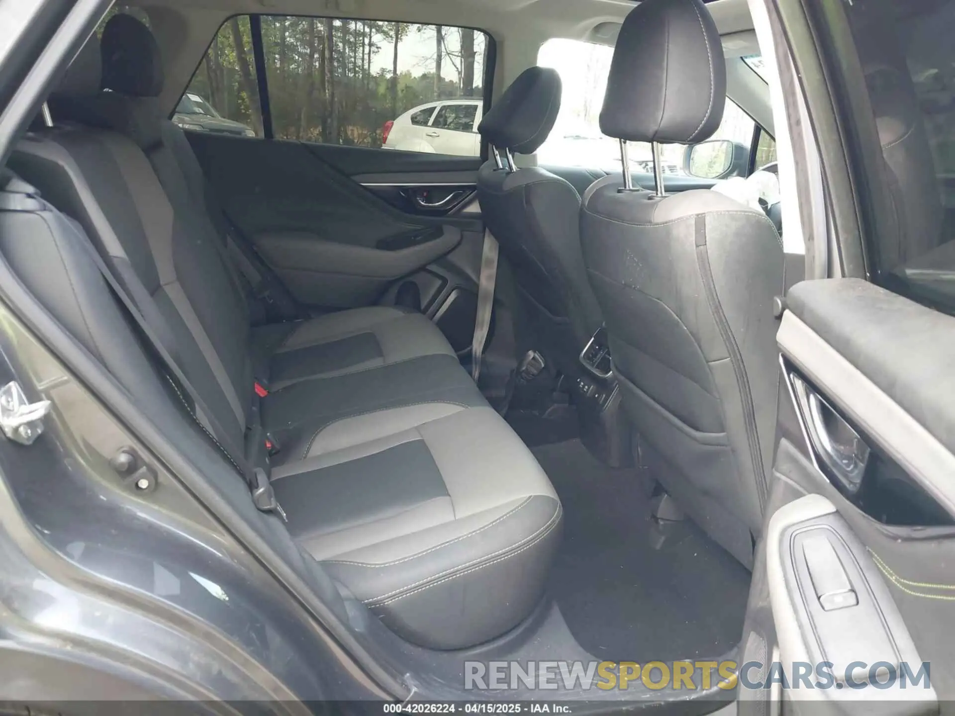 8 Photograph of a damaged car 4S4BTGKD9L3254247 SUBARU OUTBACK 2020