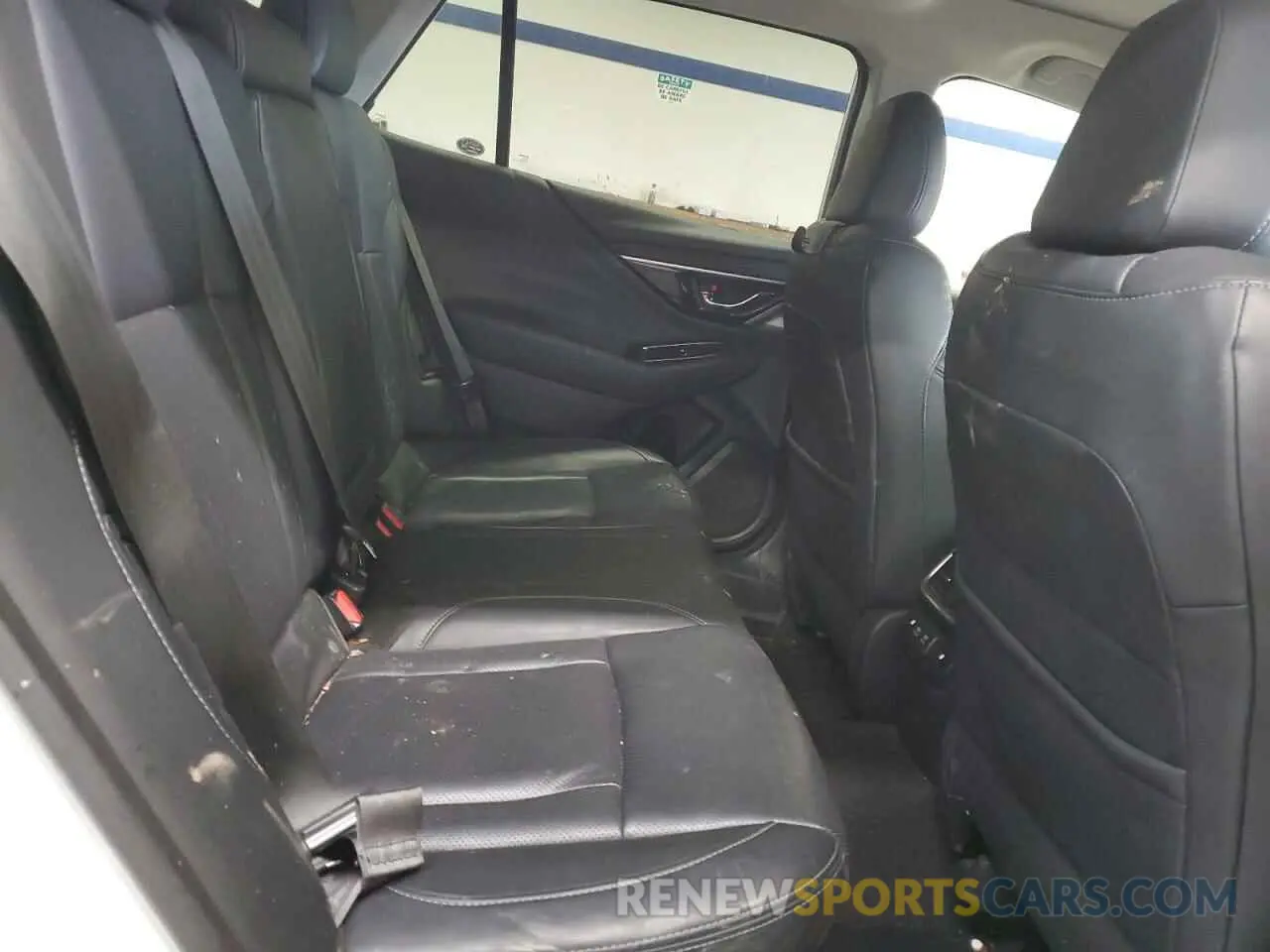 11 Photograph of a damaged car 4S4BTGND0L3127561 SUBARU OUTBACK 2020