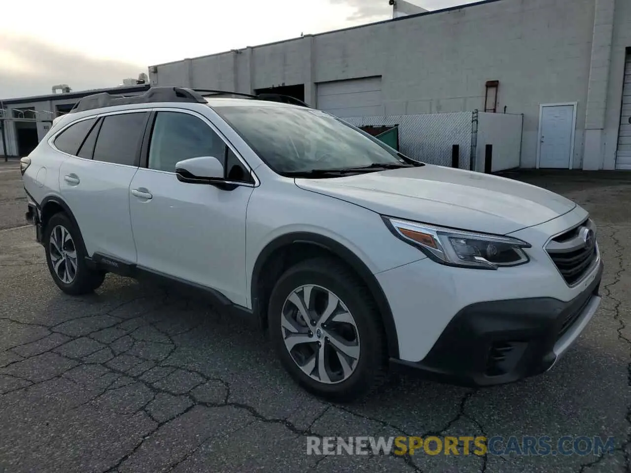 4 Photograph of a damaged car 4S4BTGND0L3127561 SUBARU OUTBACK 2020