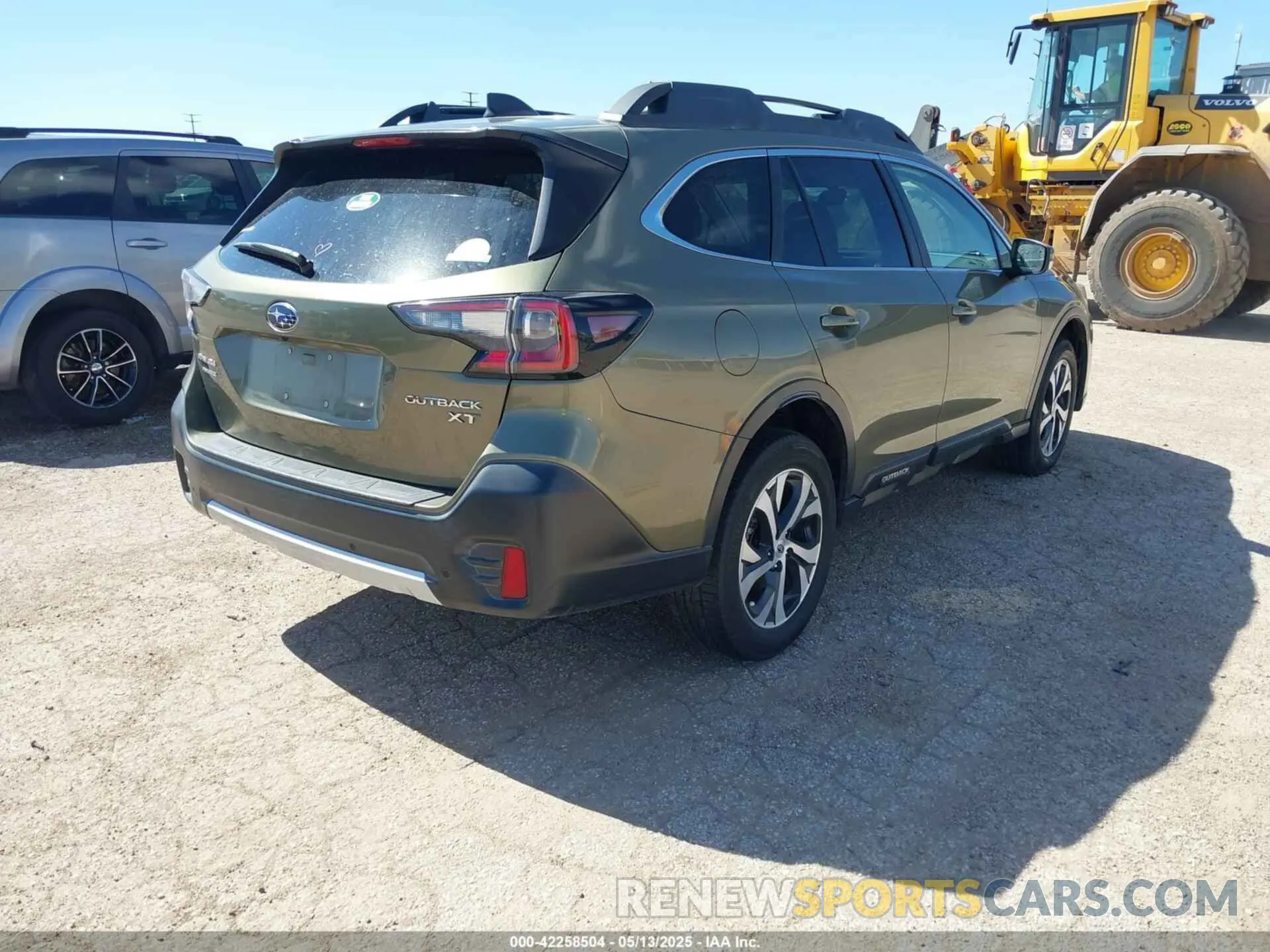 4 Photograph of a damaged car 4S4BTGND6L3143957 SUBARU OUTBACK 2020