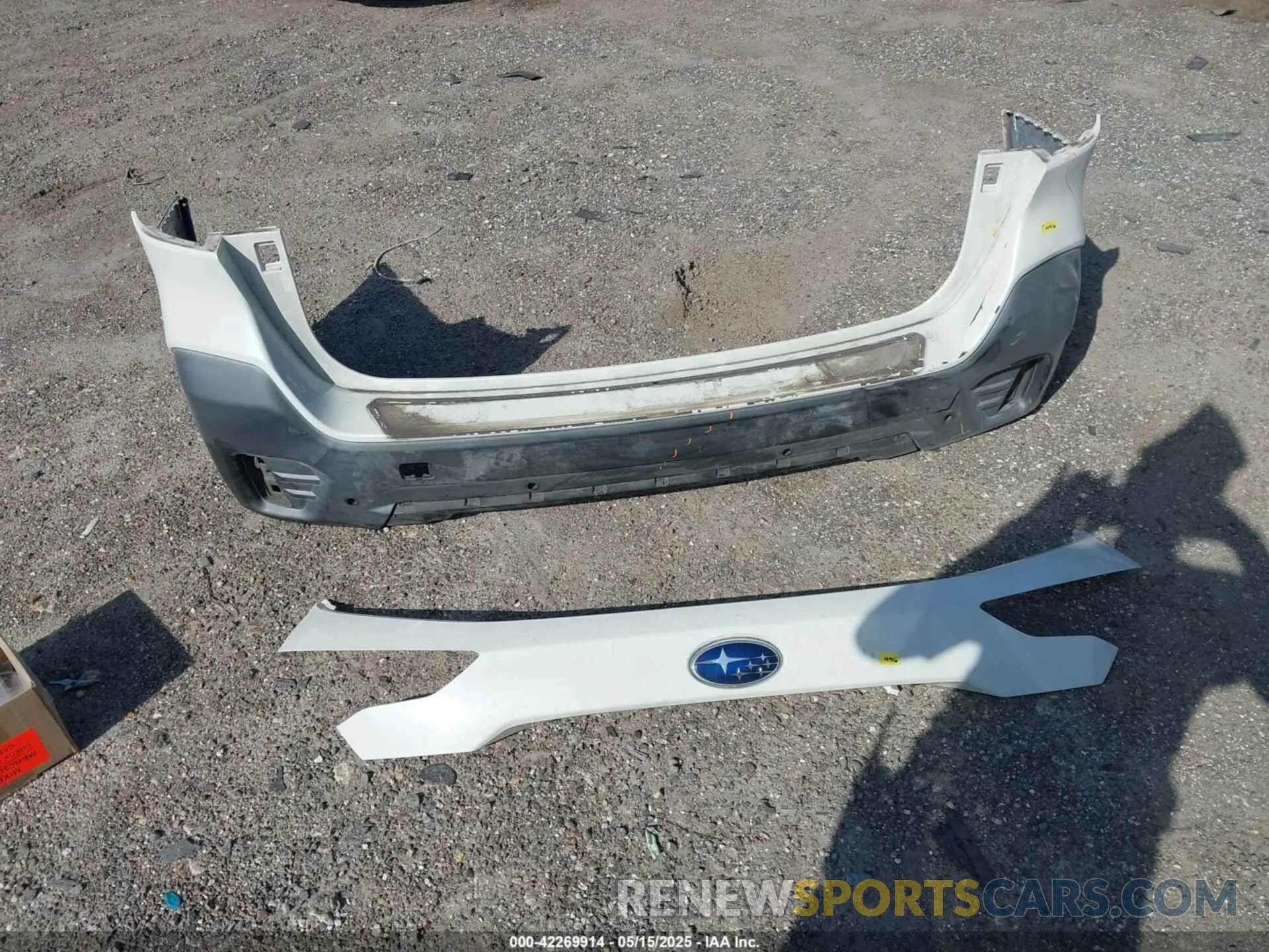 12 Photograph of a damaged car 4S4BTGND7L3108716 SUBARU OUTBACK 2020