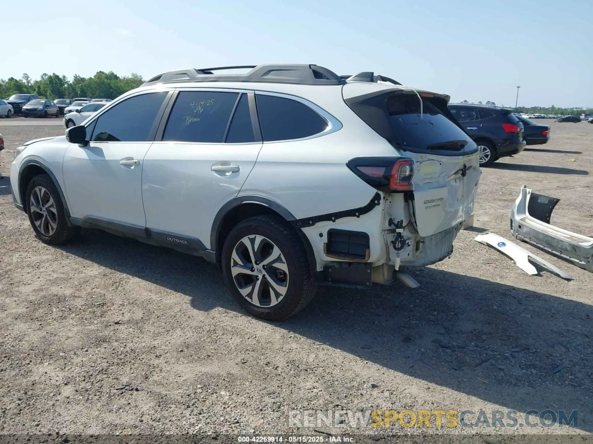 3 Photograph of a damaged car 4S4BTGND7L3108716 SUBARU OUTBACK 2020