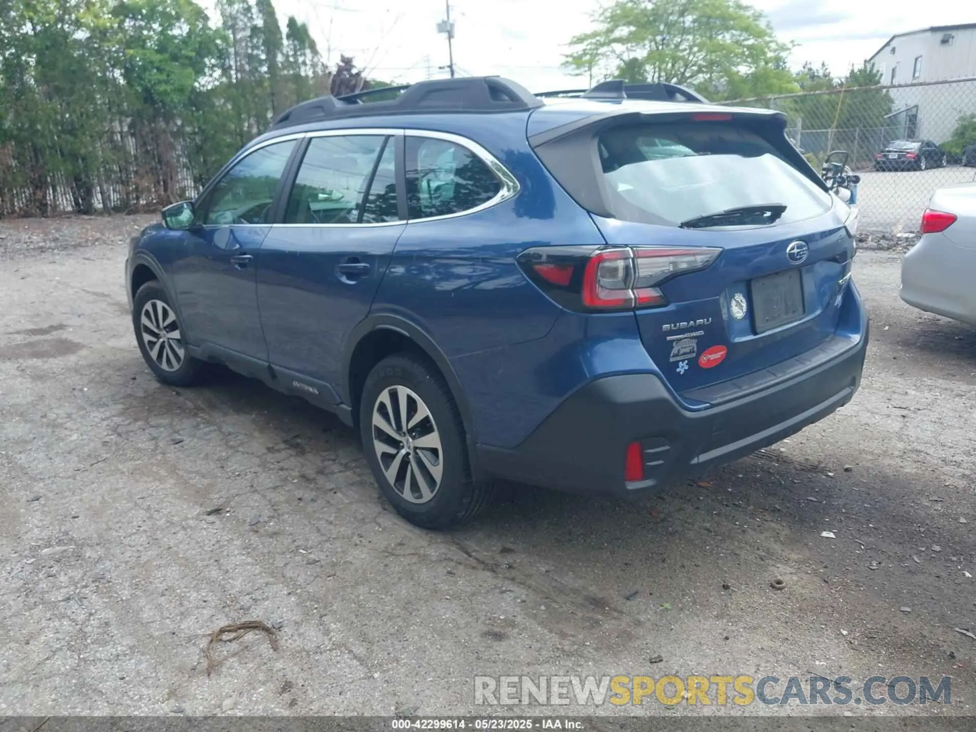 3 Photograph of a damaged car 4S4BTAAC7M3134308 SUBARU OUTBACK 2021