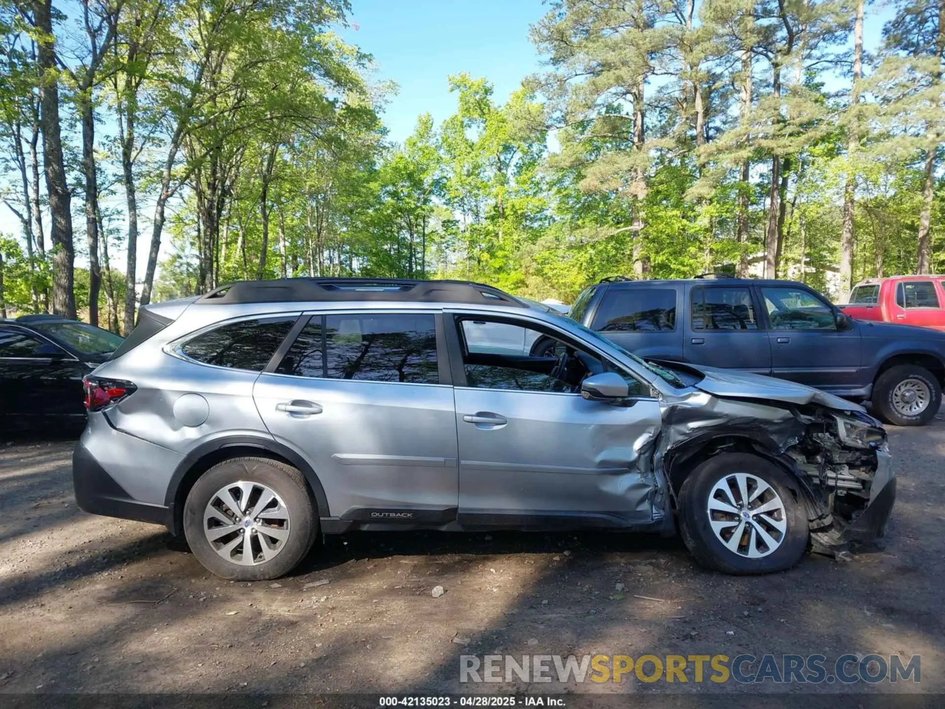 12 Photograph of a damaged car 4S4BTACC1M3210201 SUBARU OUTBACK 2021