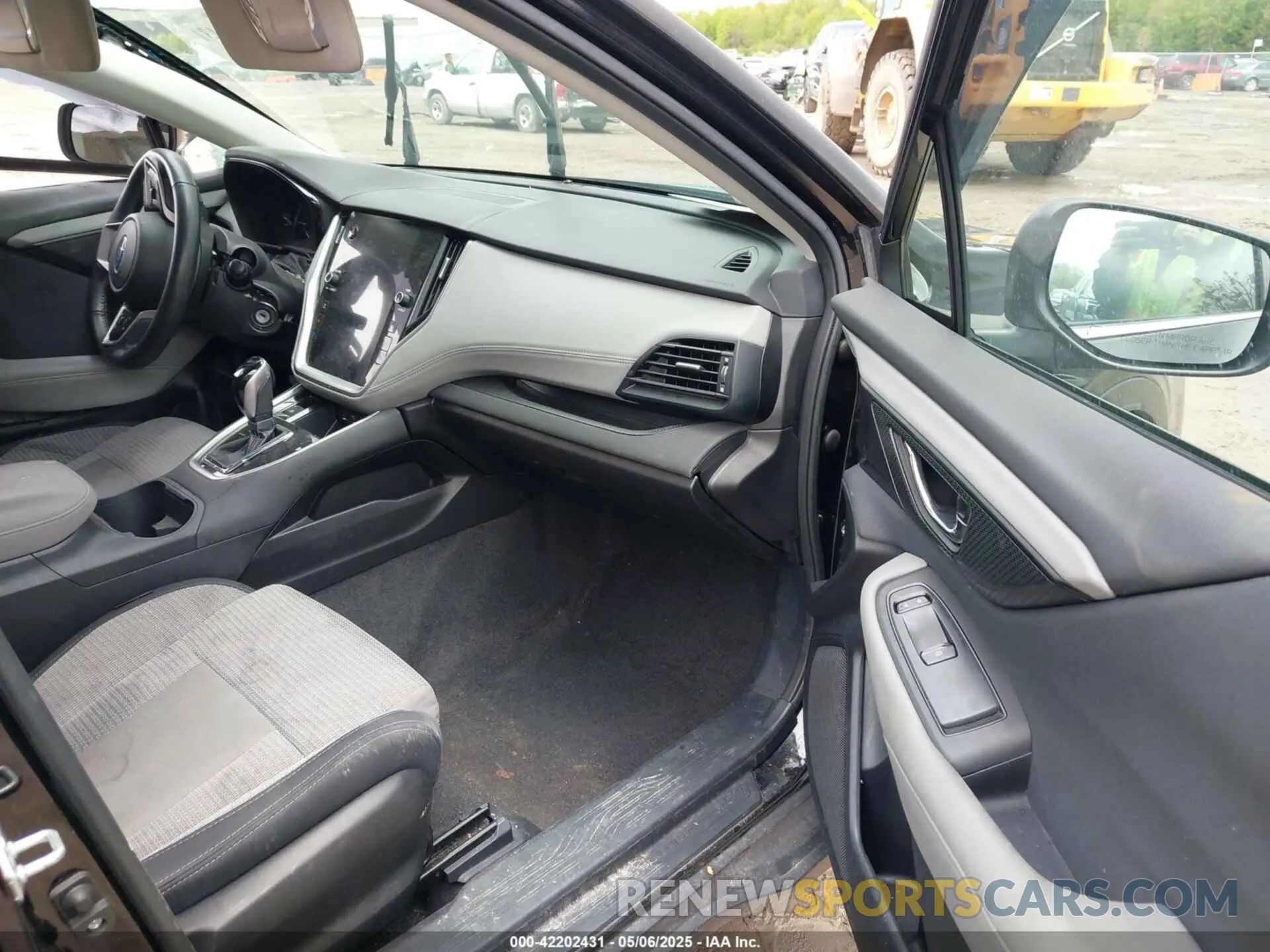 5 Photograph of a damaged car 4S4BTACC9M3171521 SUBARU OUTBACK 2021