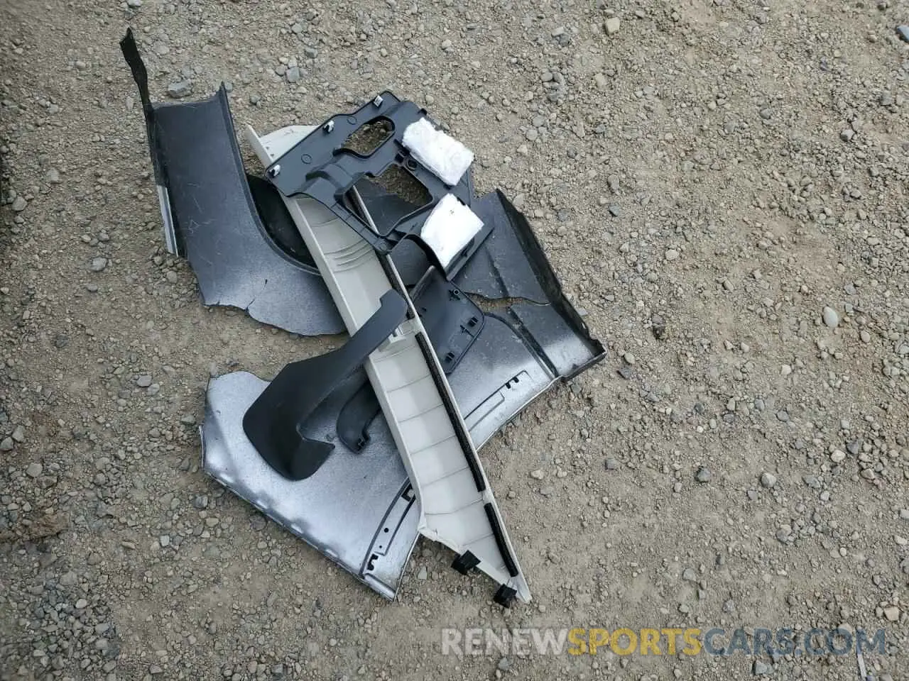 12 Photograph of a damaged car 4S4BTAMC2M3132915 SUBARU OUTBACK 2021