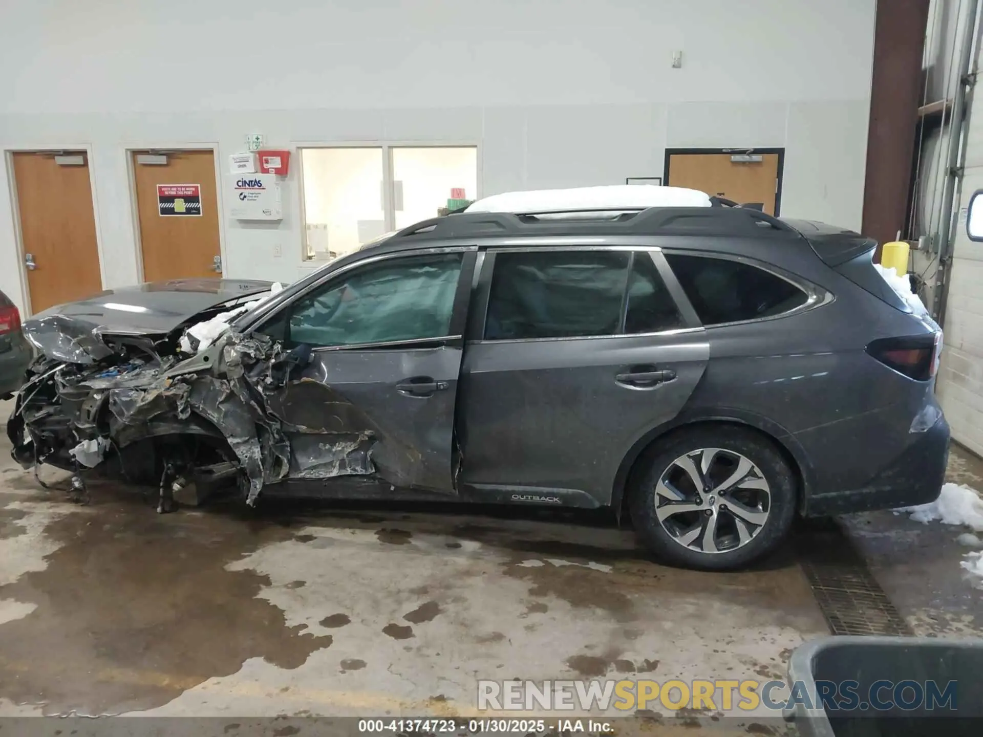 14 Photograph of a damaged car 4S4BTANC8M3108035 SUBARU OUTBACK 2021