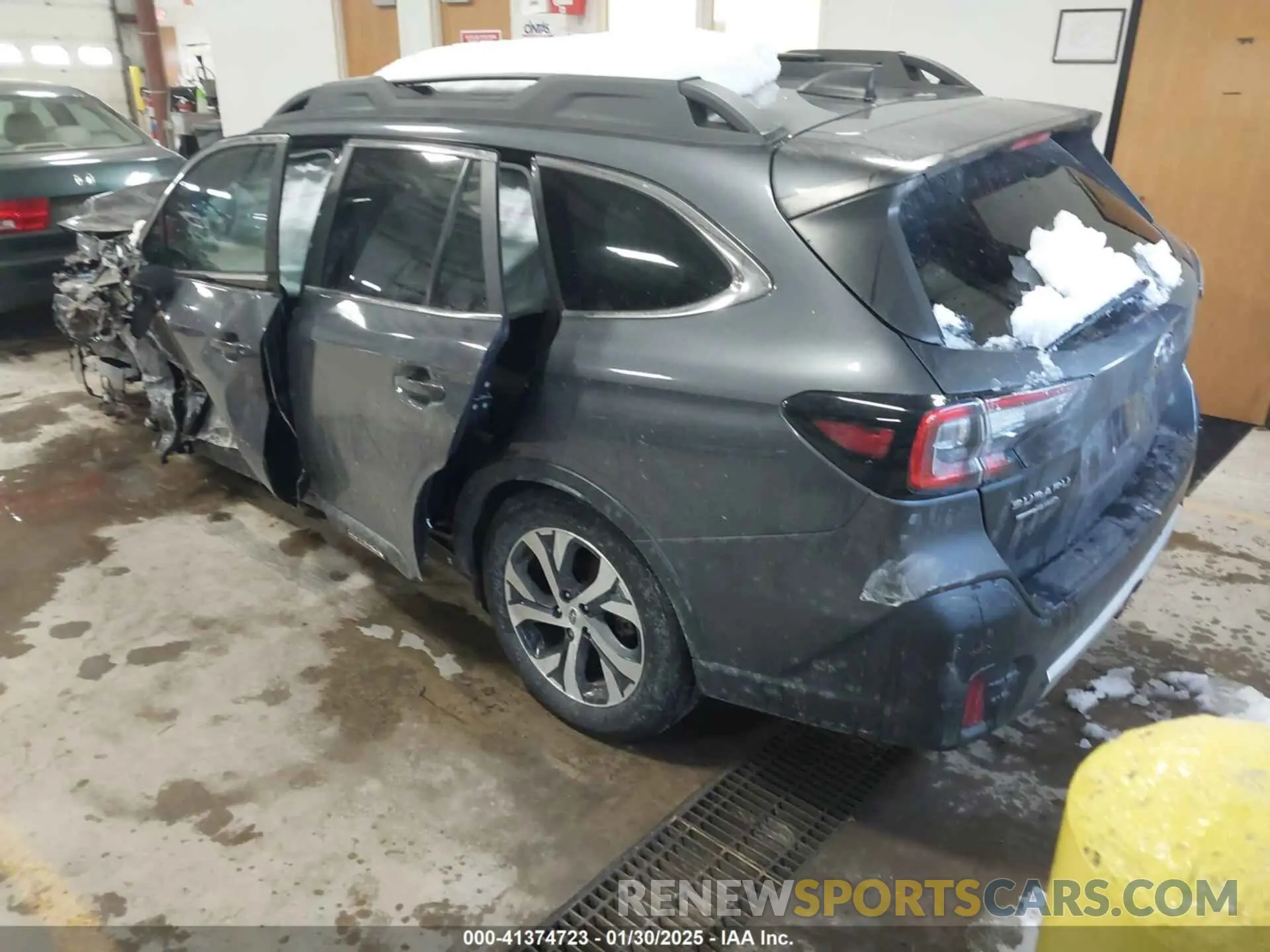 3 Photograph of a damaged car 4S4BTANC8M3108035 SUBARU OUTBACK 2021