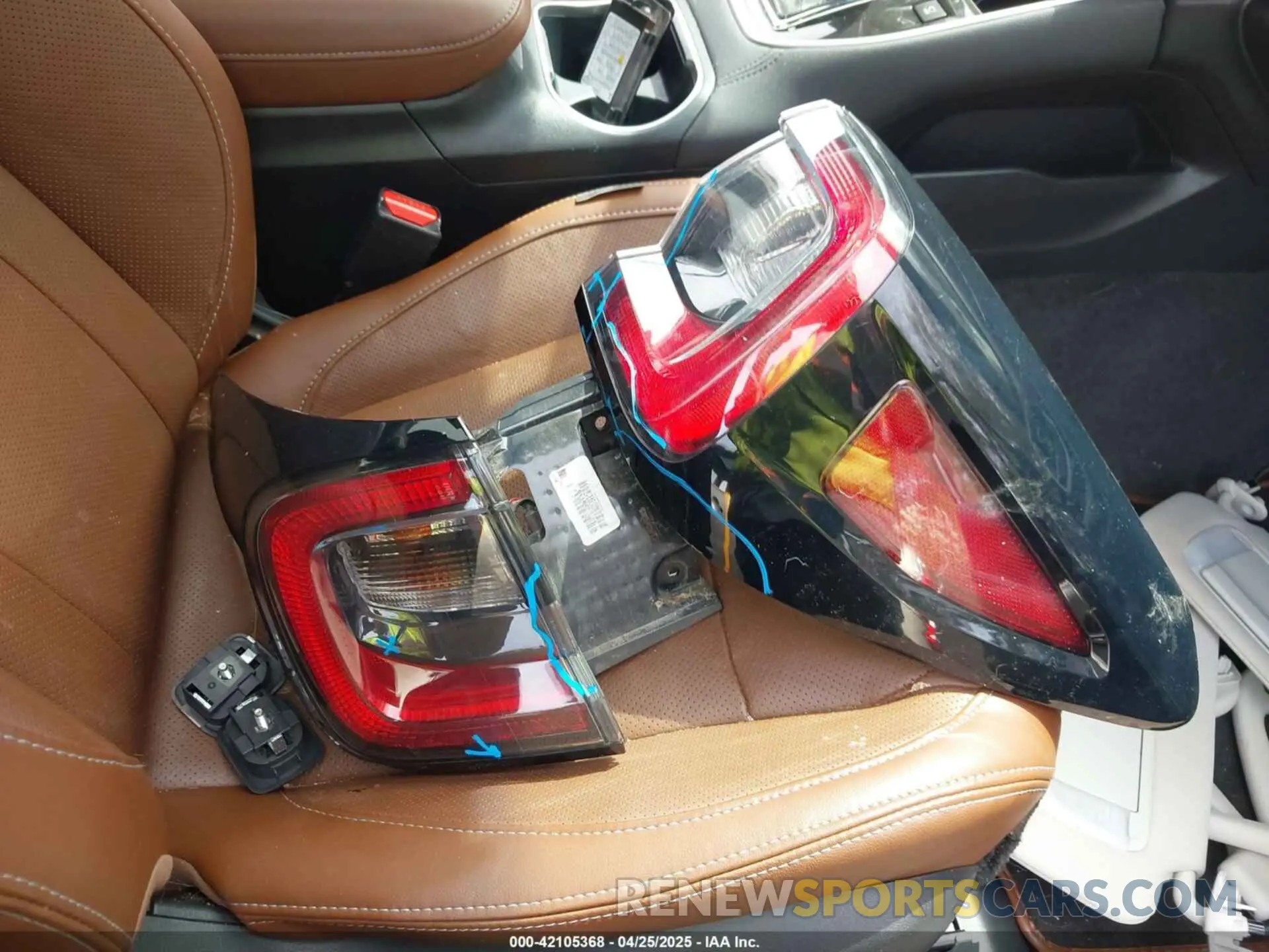 12 Photograph of a damaged car 4S4BTAPC8M3179703 SUBARU OUTBACK 2021