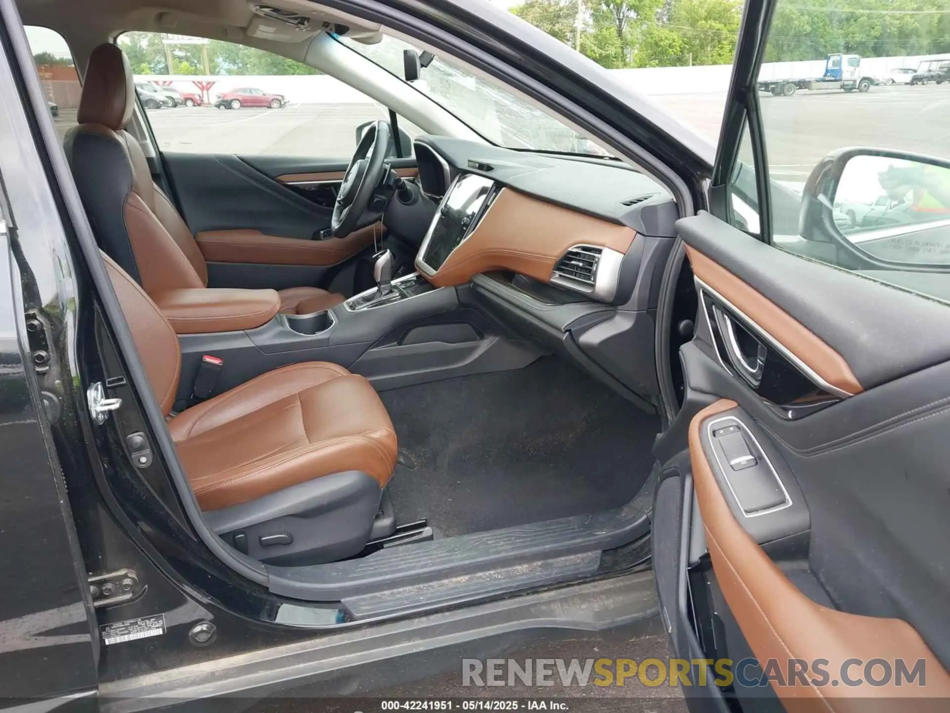 5 Photograph of a damaged car 4S4BTGPD6M3116384 SUBARU OUTBACK 2021