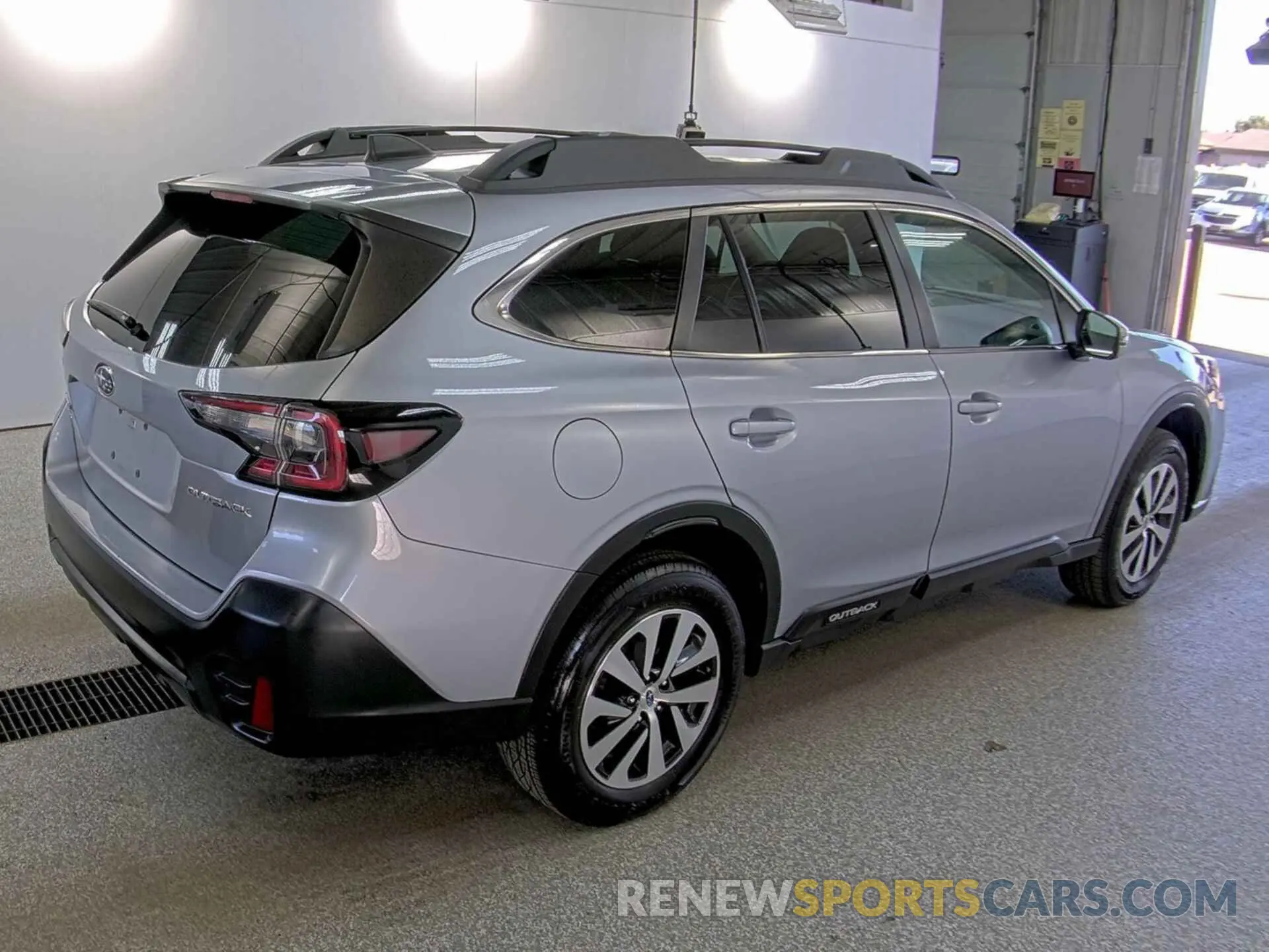 28 Photograph of a damaged car 4S4BTACC1N3243913 SUBARU OUTBACK 2022