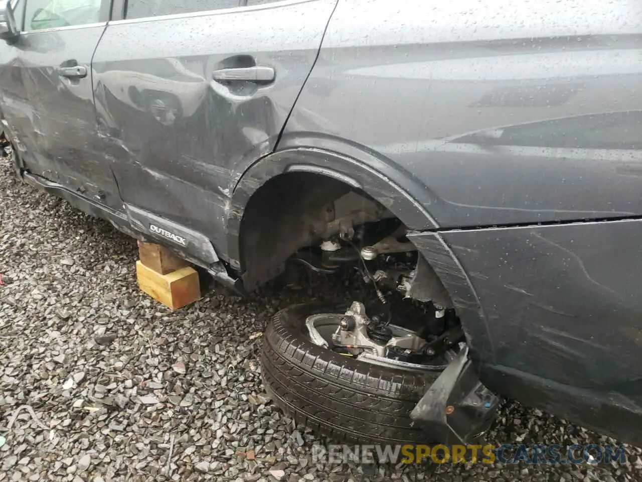9 Photograph of a damaged car 4S4BTADC4N3116927 SUBARU OUTBACK 2022