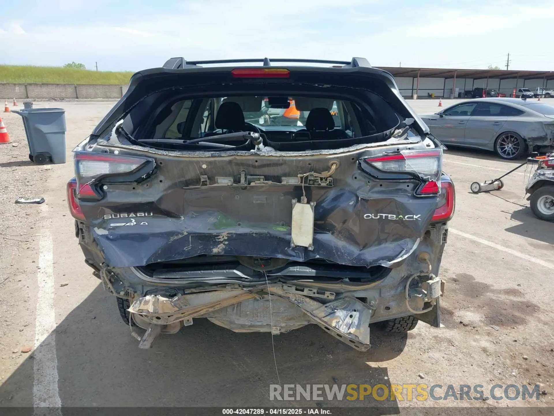 17 Photograph of a damaged car 4S4BTADC5N3203624 SUBARU OUTBACK 2022