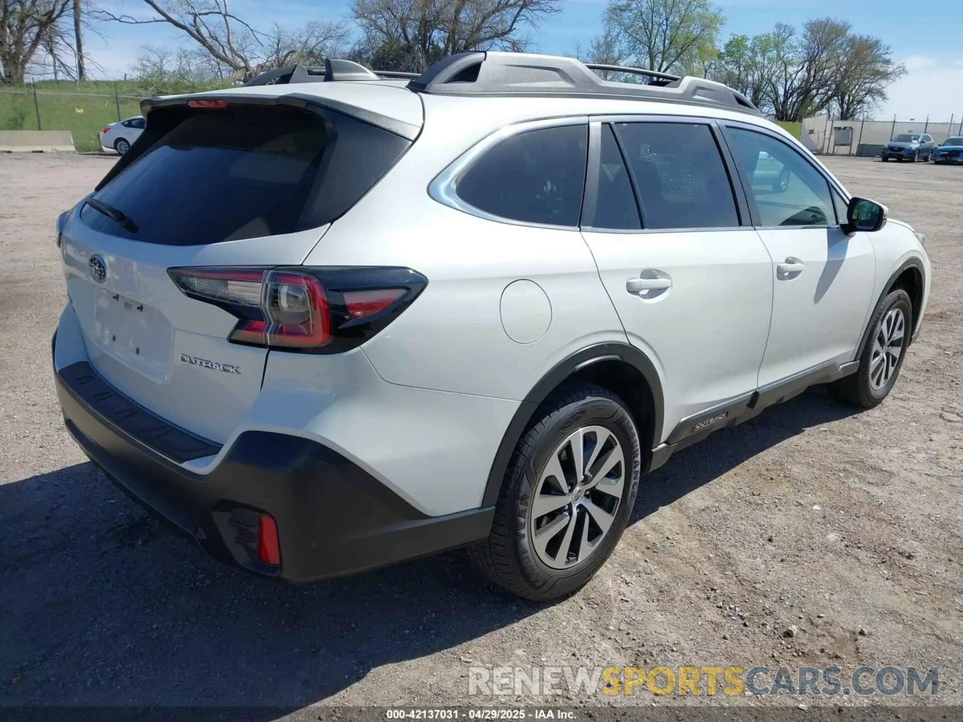 4 Photograph of a damaged car 4S4BTADC6N3267395 SUBARU OUTBACK 2022