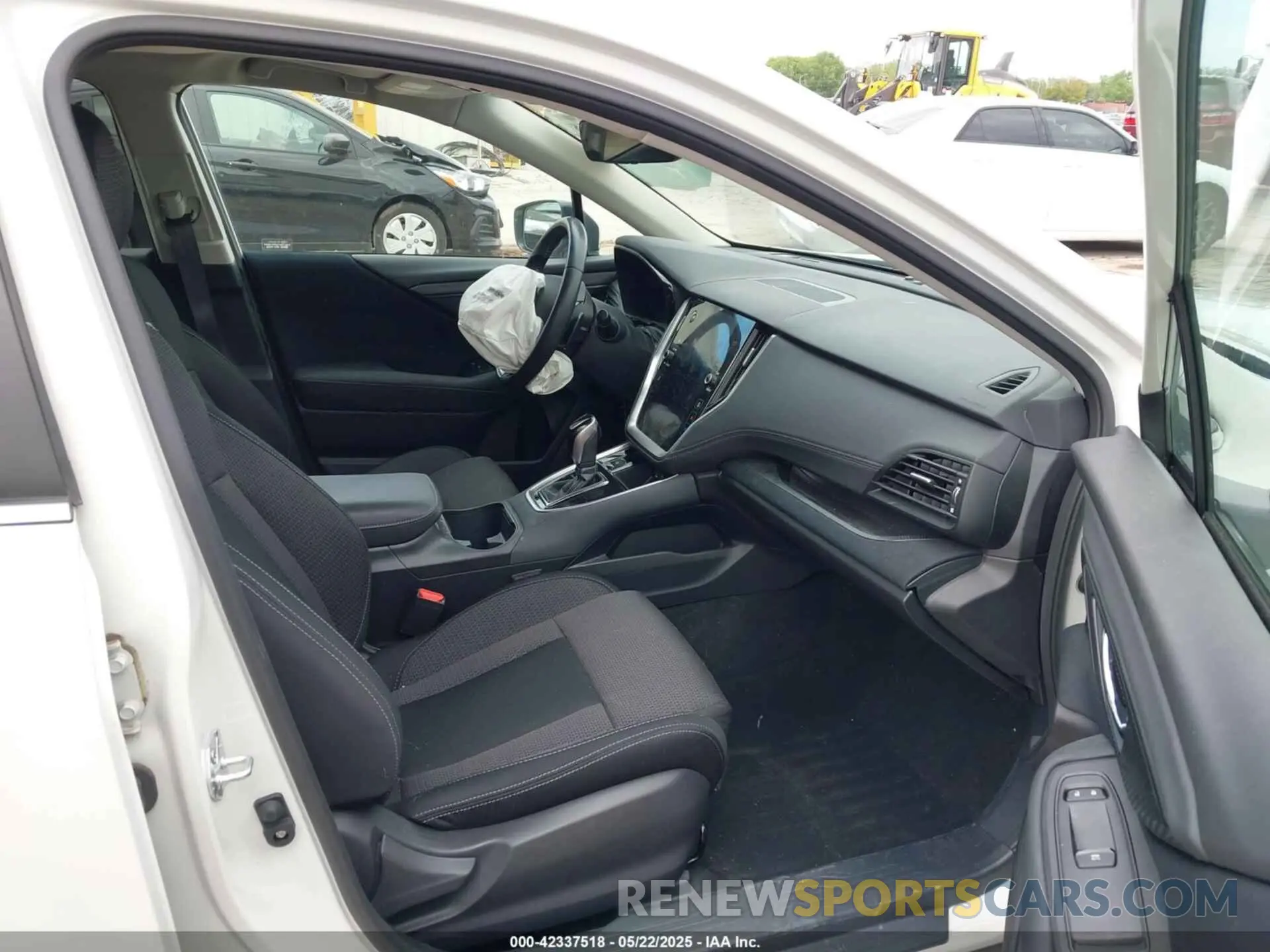 5 Photograph of a damaged car 4S4BTAFC7N3220552 SUBARU OUTBACK 2022