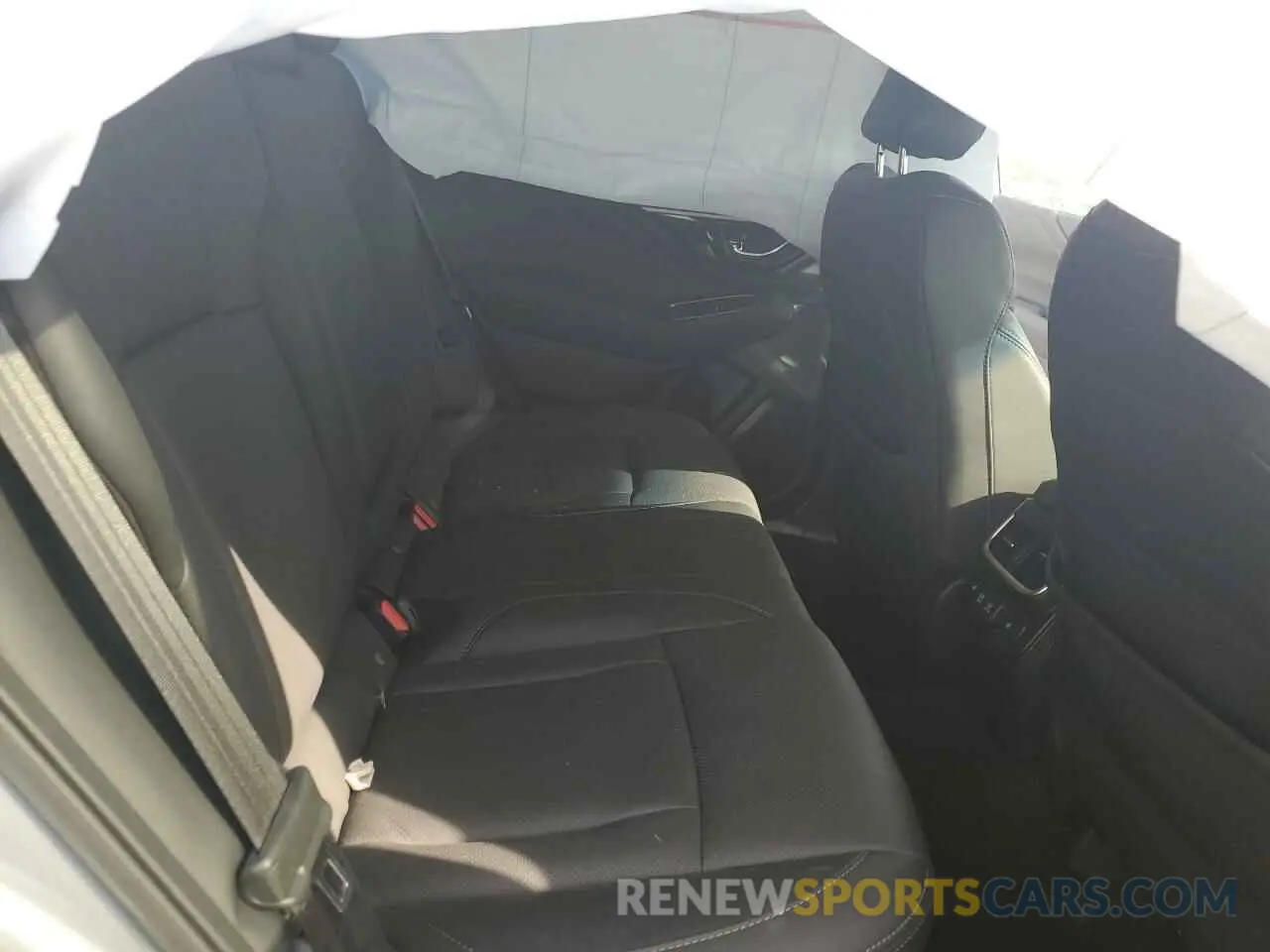 10 Photograph of a damaged car 4S4BTANC6N3261921 SUBARU OUTBACK 2022