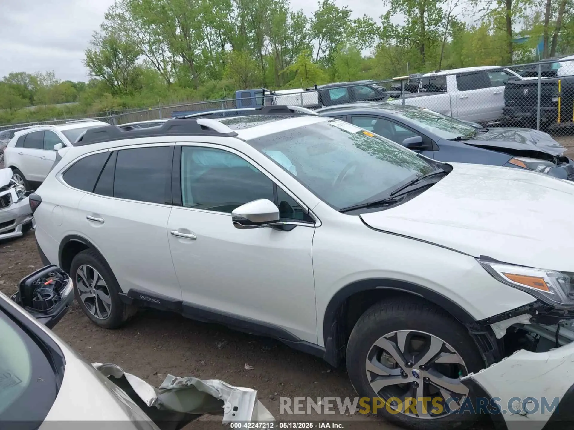 13 Photograph of a damaged car 4S4BTAPC1N3217113 SUBARU OUTBACK 2022