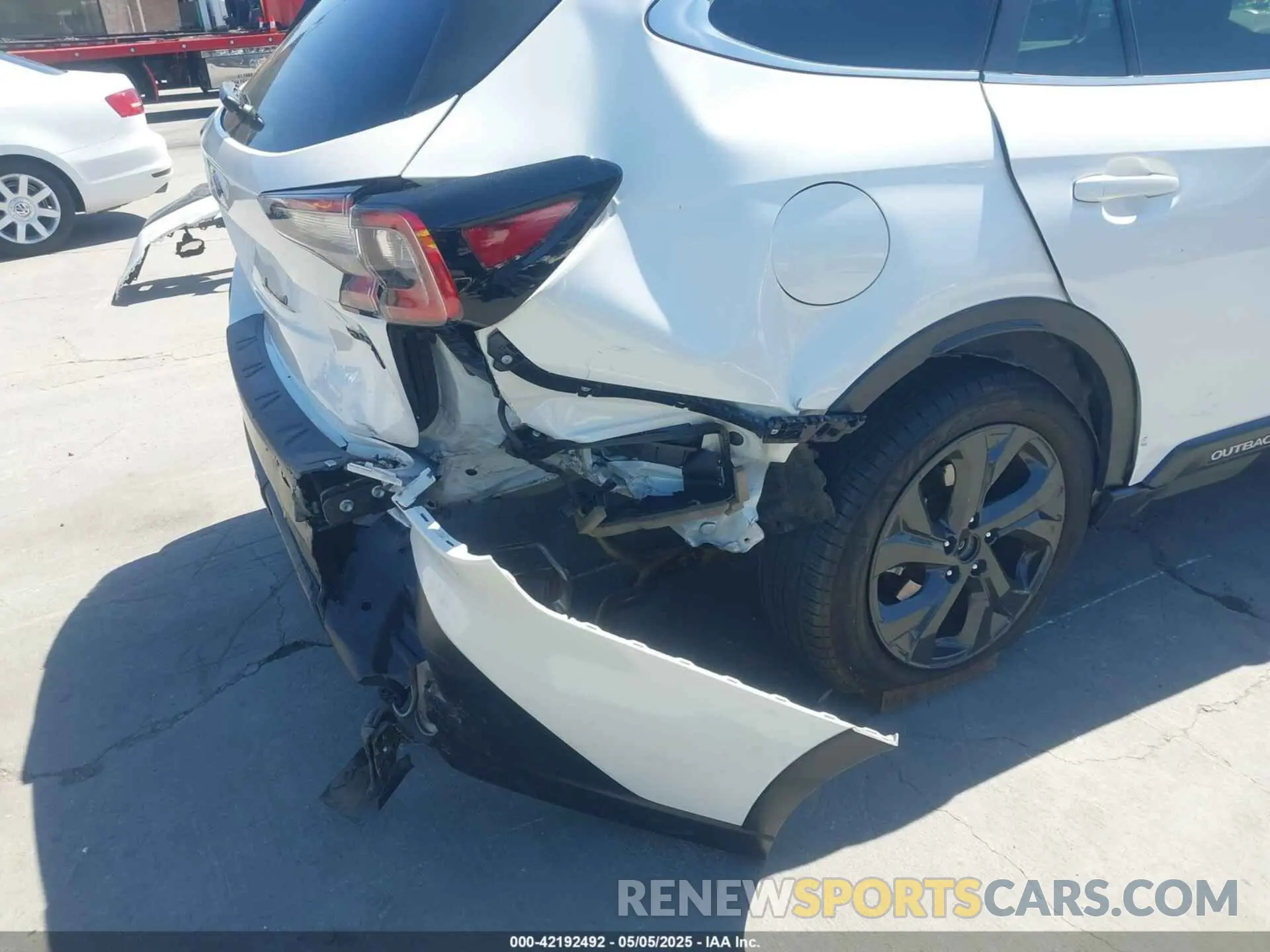 18 Photograph of a damaged car 4S4BTGLD7N3178769 SUBARU OUTBACK 2022