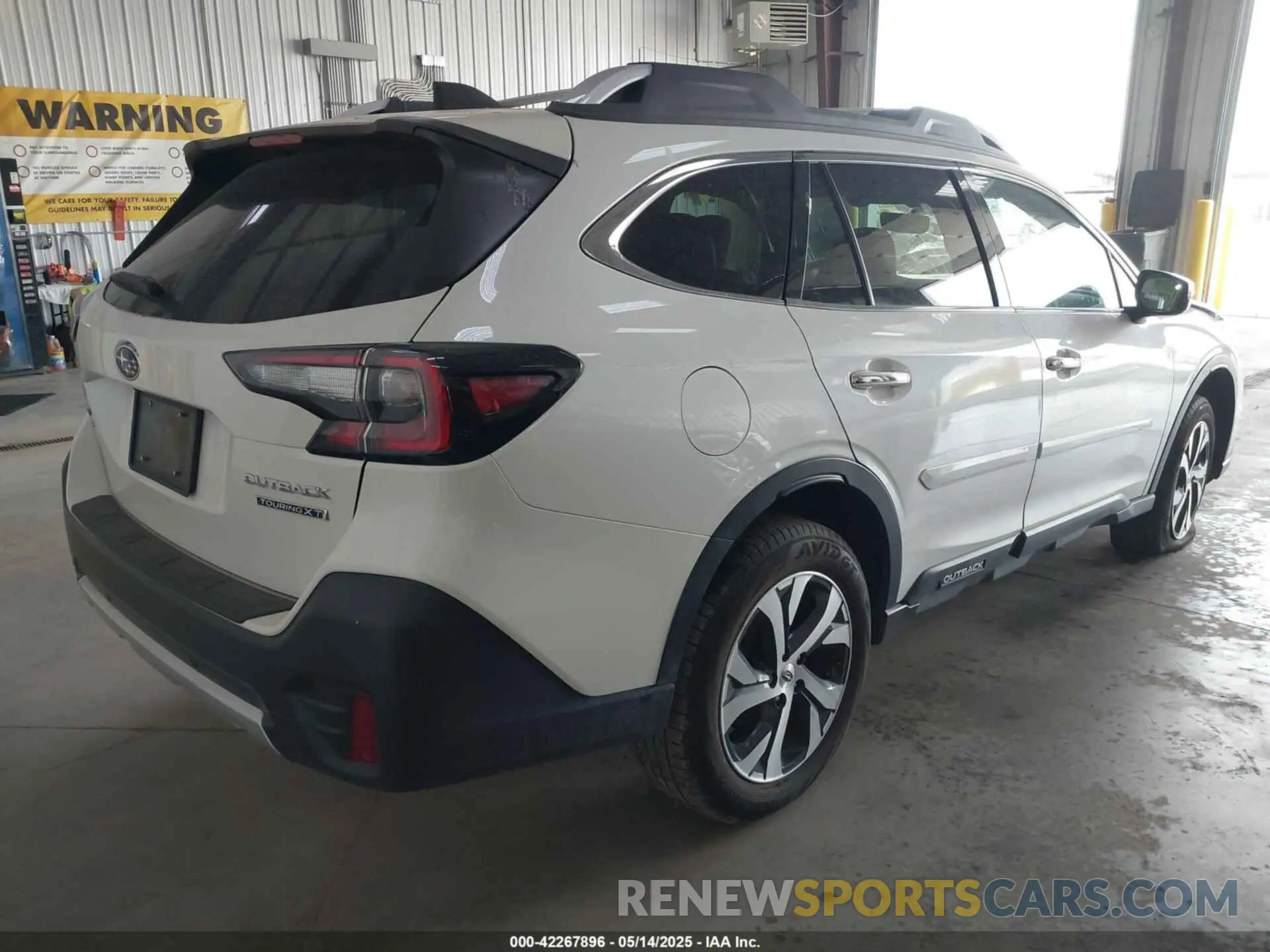 4 Photograph of a damaged car 4S4BTGPD9N3281654 SUBARU OUTBACK 2022