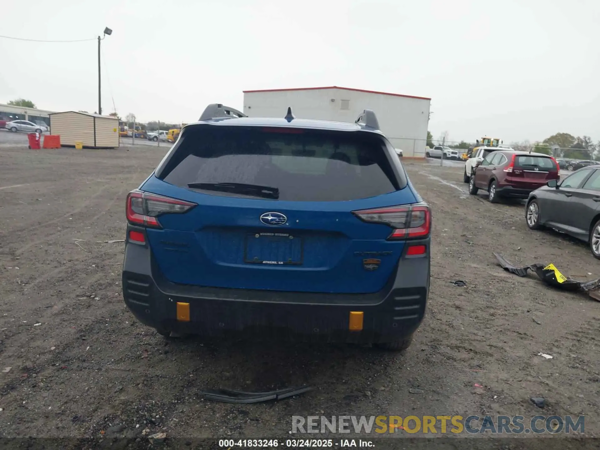 17 Photograph of a damaged car 4S4BTGUD1N3262648 SUBARU OUTBACK 2022