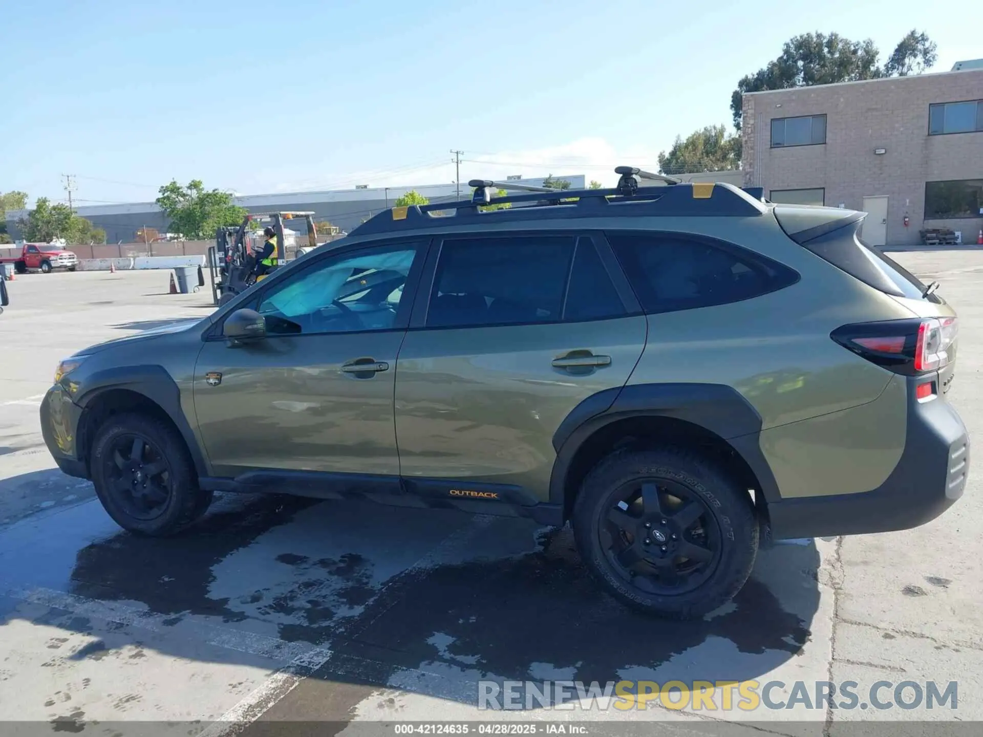 13 Photograph of a damaged car 4S4BTGUD5N3199165 SUBARU OUTBACK 2022