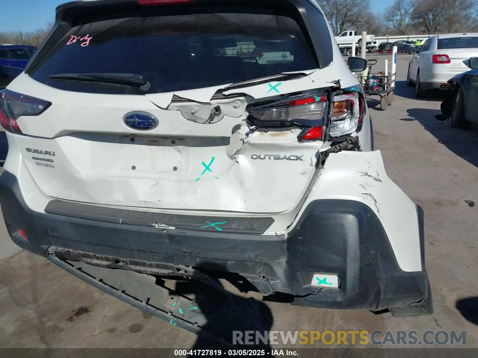 17 Photograph of a damaged car 4S4BTACC9P3169255 SUBARU OUTBACK 2023