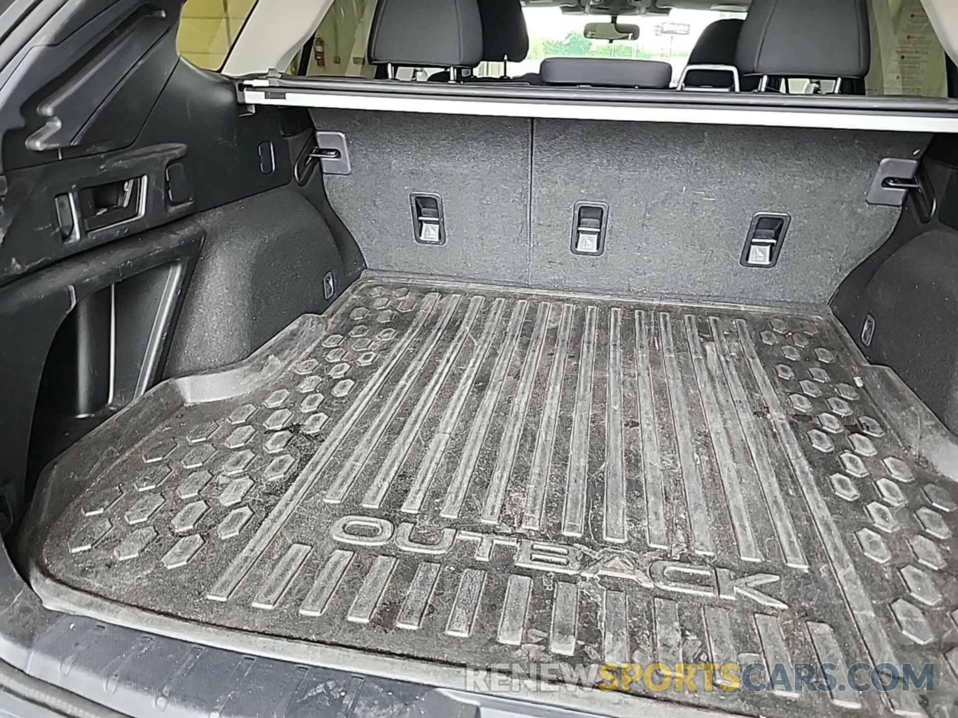 2 Фотография поврежденного автомобиля 4S4BTADC0P3211746 SUBARU OUTBACK 2023