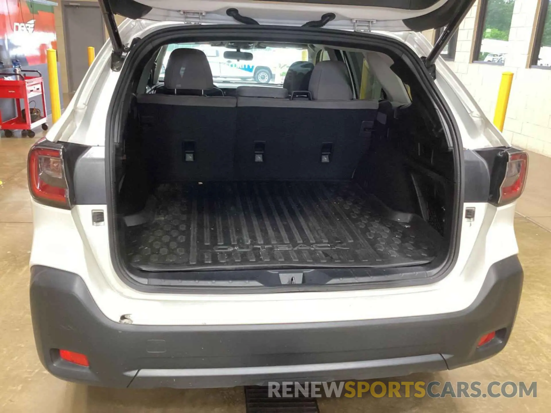43 Фотография поврежденного автомобиля 4S4BTADC4P3139918 SUBARU OUTBACK 2023